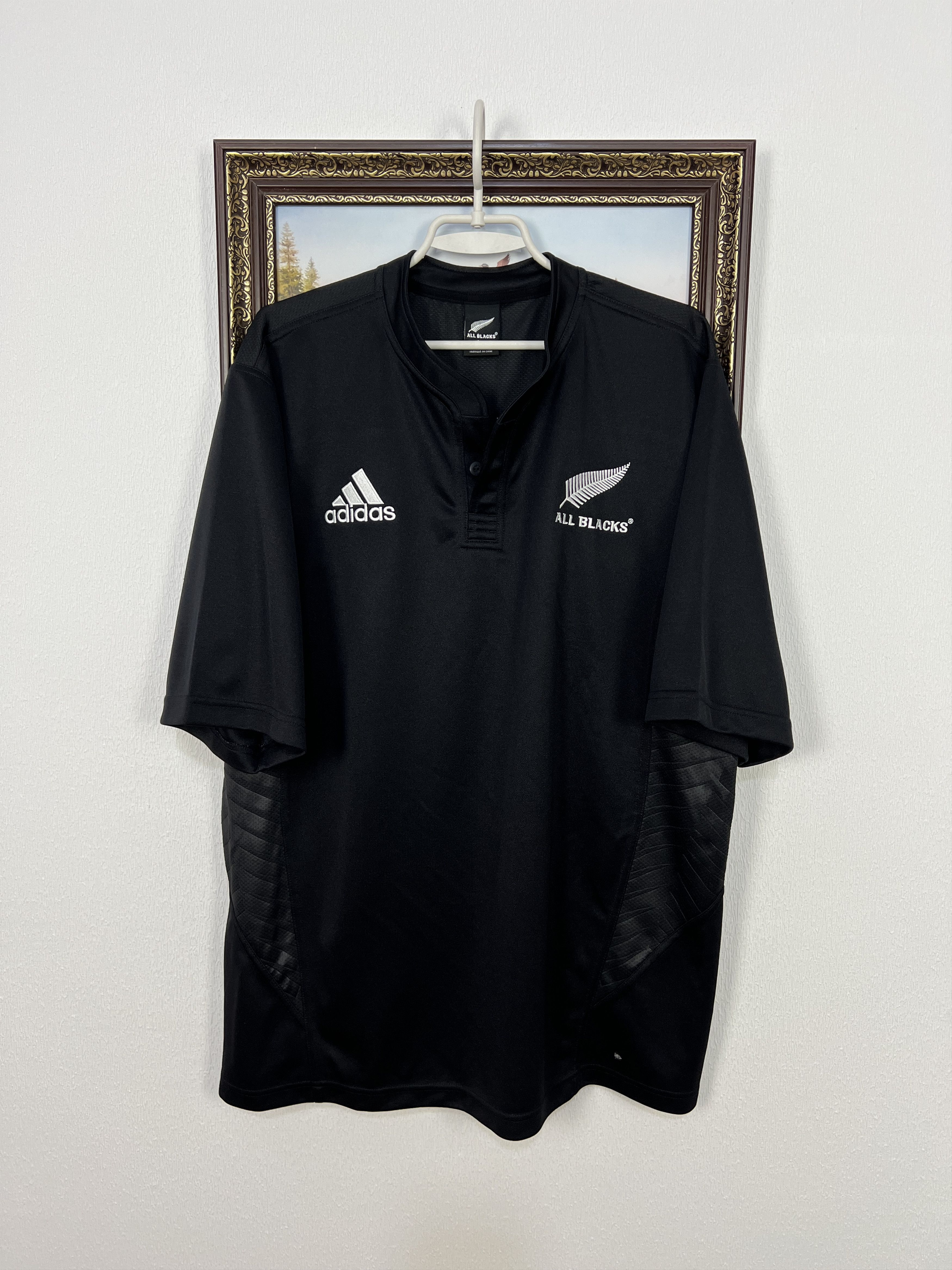 XL Adidas × Oasis Tour Jersey Black adidas TOUR JACQUARD JERSEY - Black | Free Shipping with