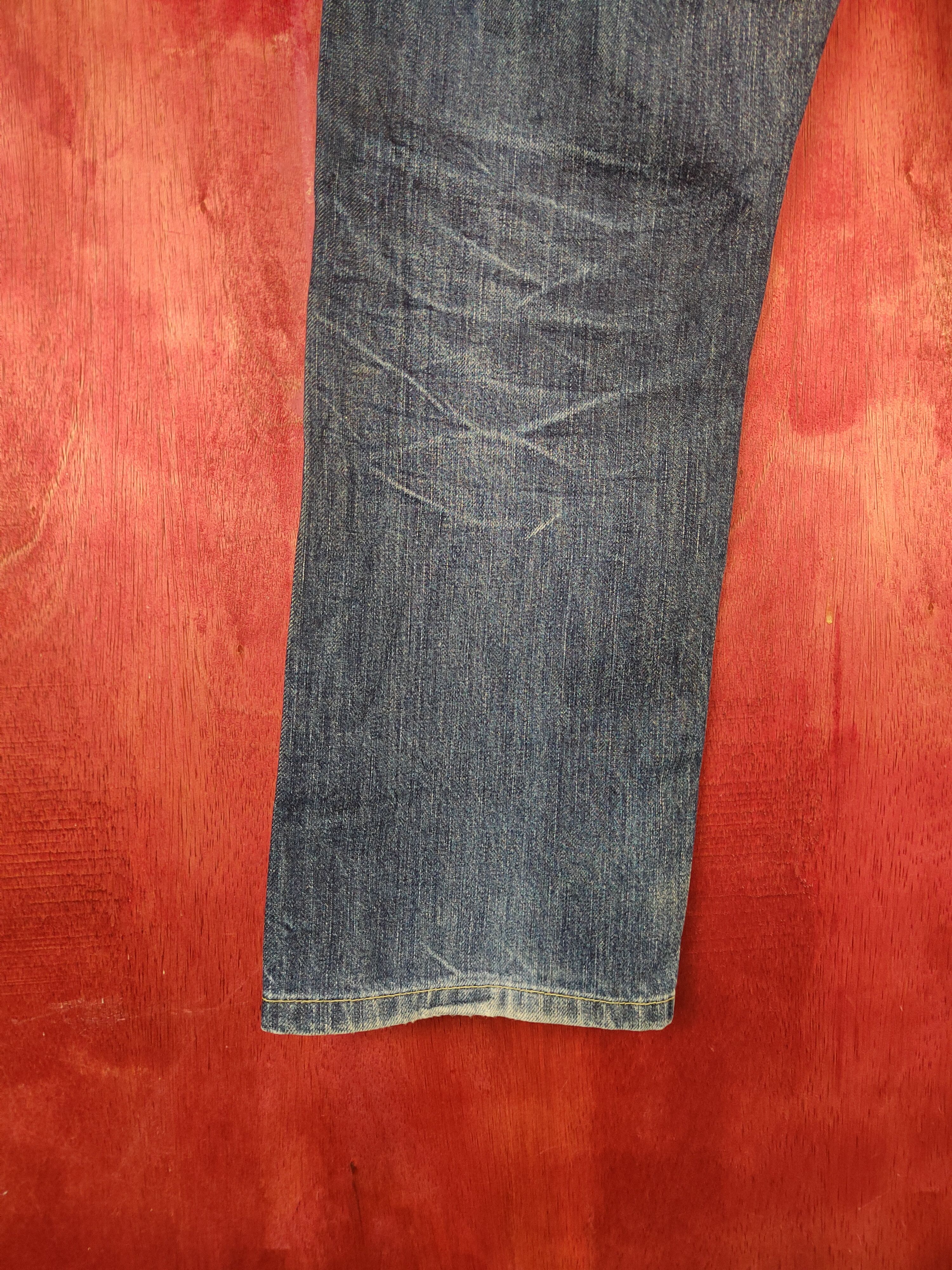 Japanese Brand Uniqlo Dark Blue Distressed Ripped Jeans #S2211 Size US 31 - 10 Thumbnail