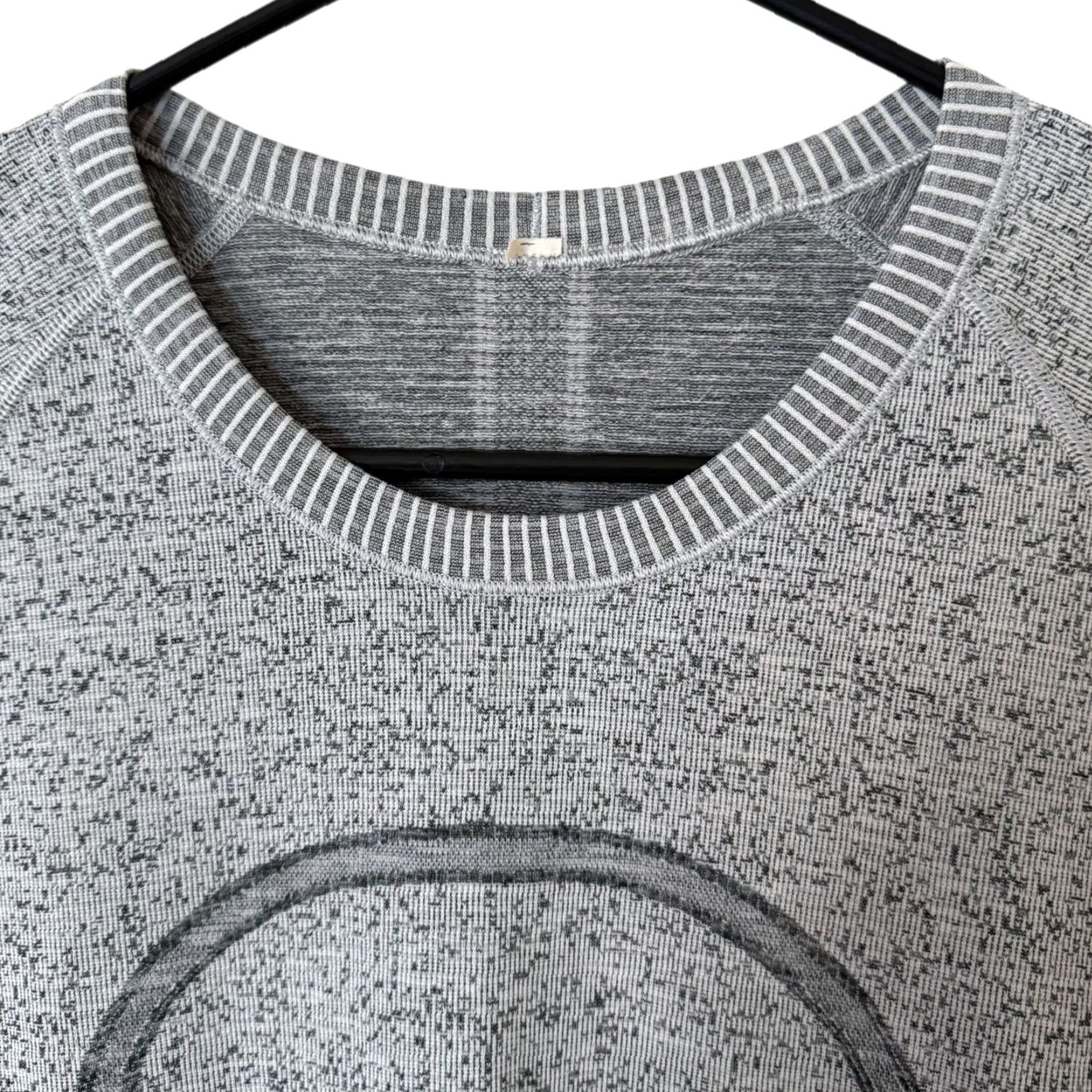 Lululemon Lululemon Swiftly Tech Shirt Women's 6 Gray Long-Sleeve Crew Fitted Athletic Top Size M / US 6-8 / IT 42-44 - 5 Thumbnail