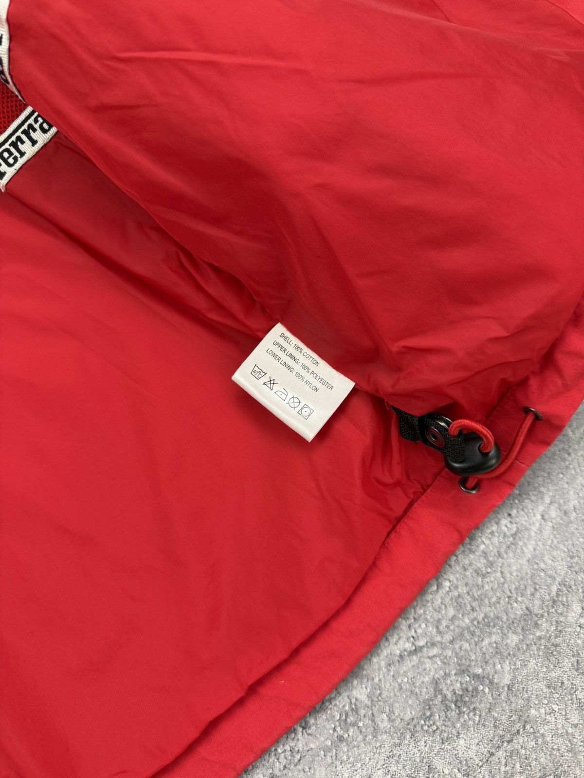 Ferrari Vintage Ferrari Racing Y2K Jacket F1 Red Size M Size US M / EU 48-50 / 2 - 18 Thumbnail