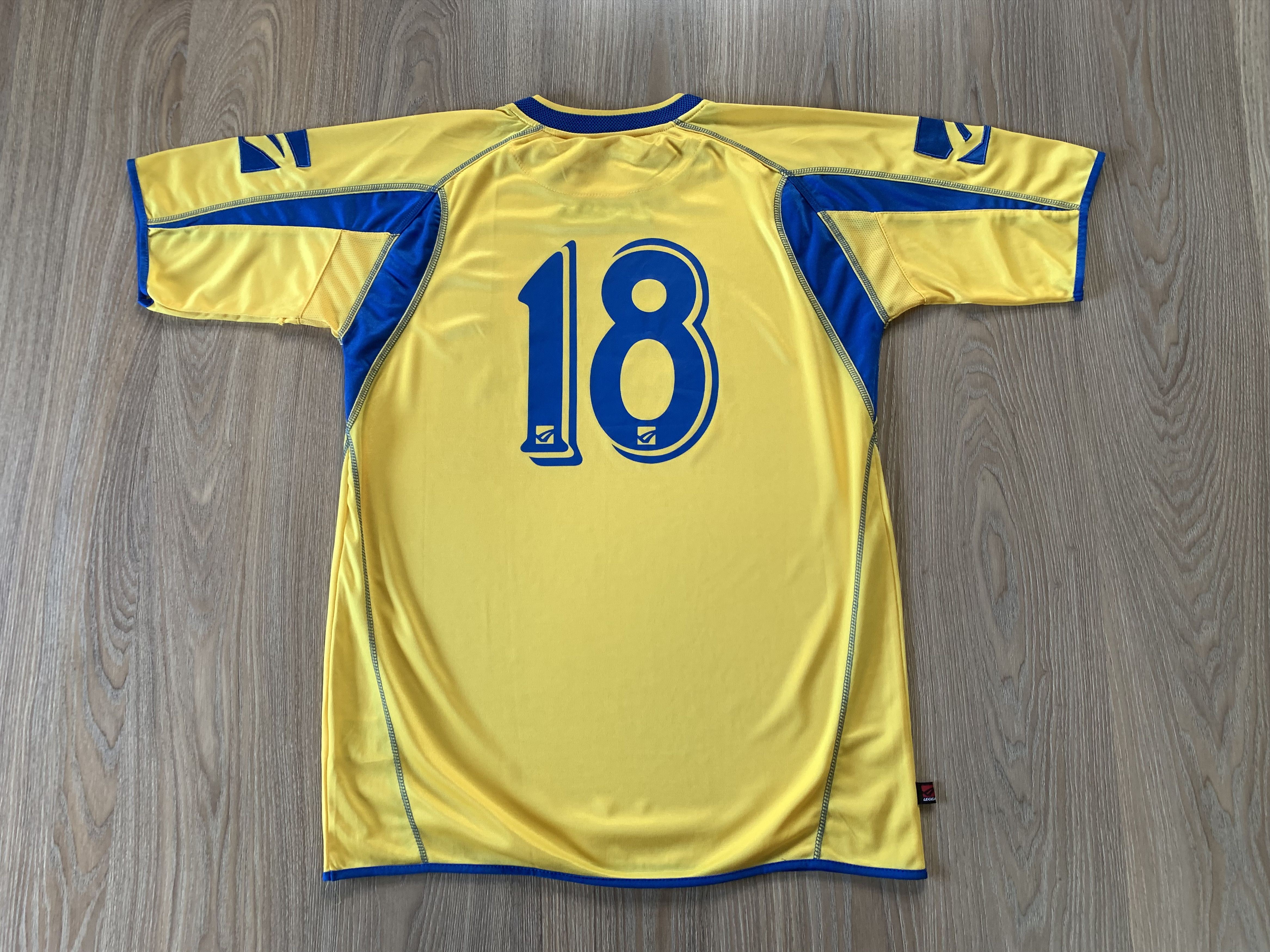 Vintage Vintage Legea FC Košice Shirt Size US L / EU 52-54 / 3 - 2 Thumbnail