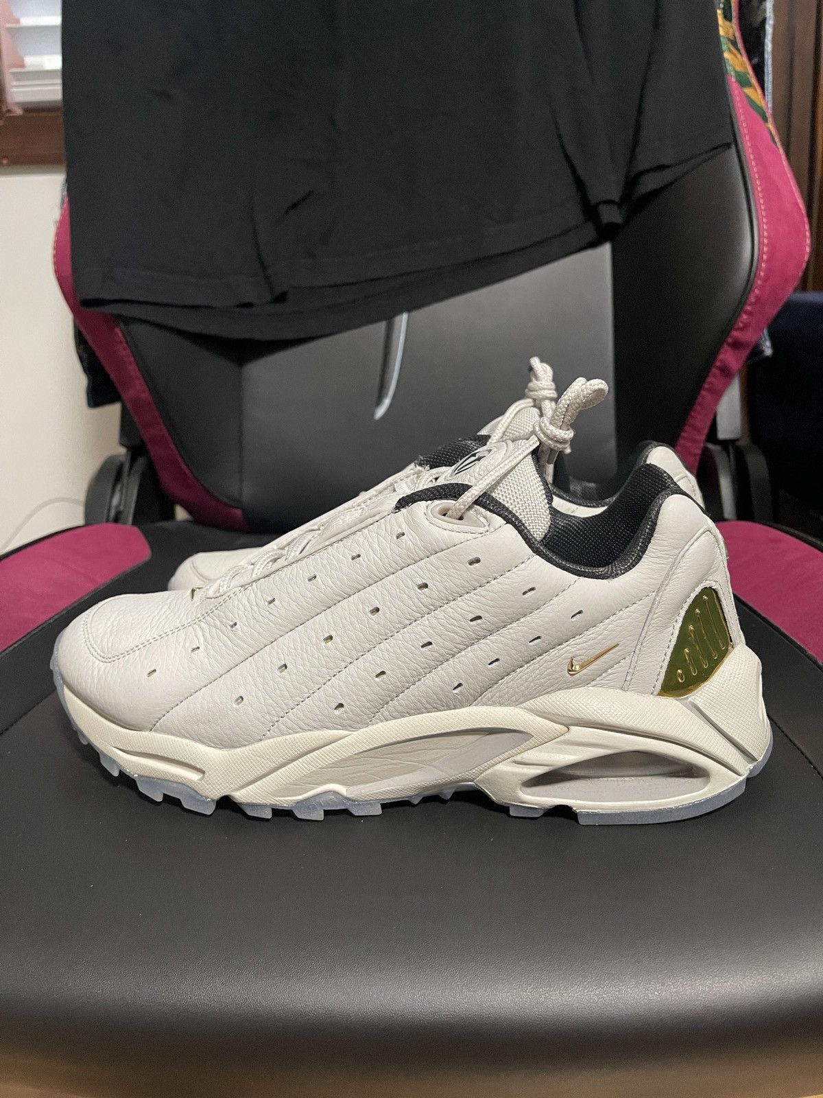 Drake × Nike NOCTA Air Terra Champagne Size US 9 / EU 42 - 1 Thumbnail