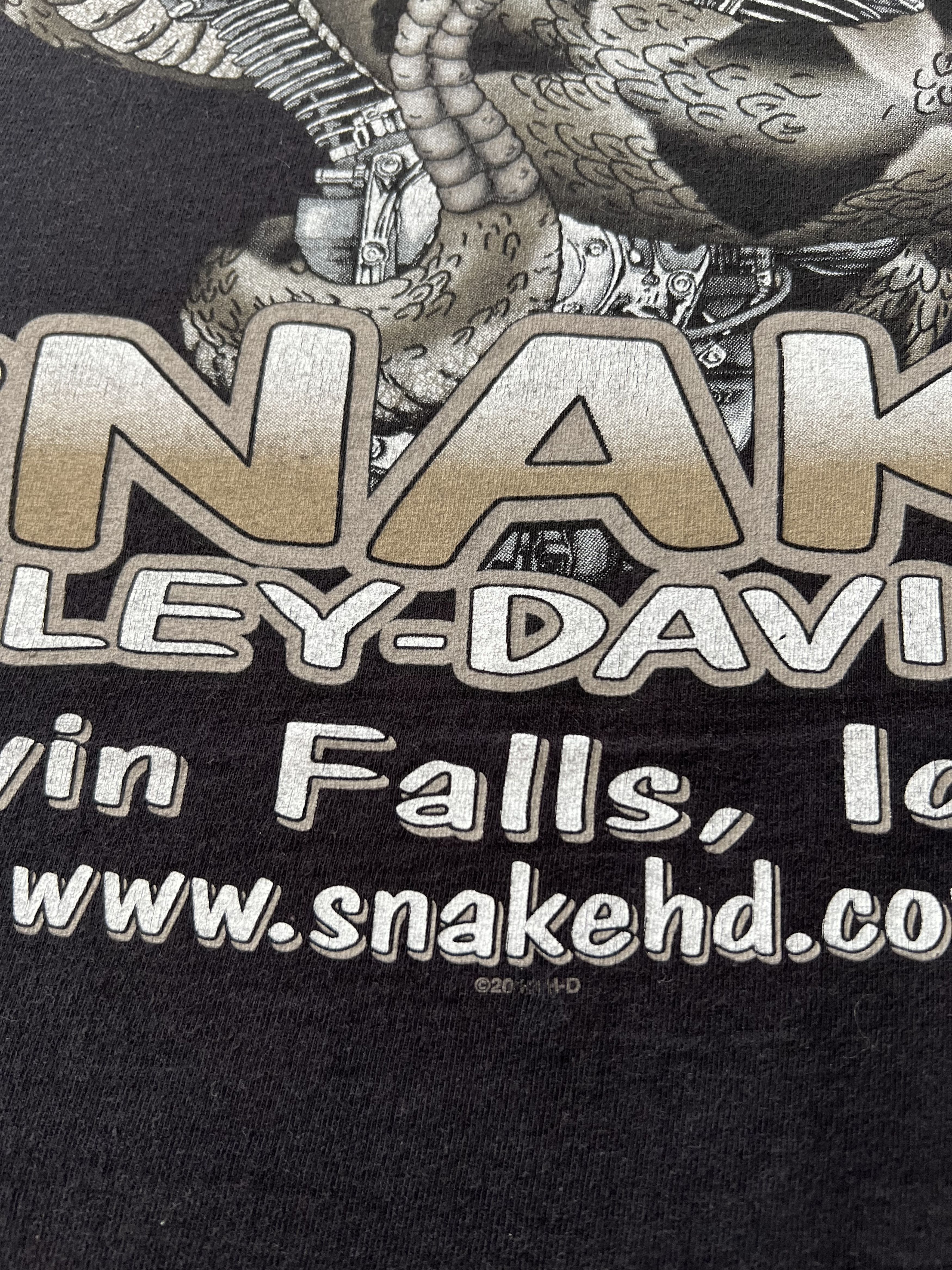 Harley Davidson Vintage 2015 Harley Davidson Motorcycle Snake Skull T-shirt Size US XL / EU 56 / 4 - 20 Thumbnail