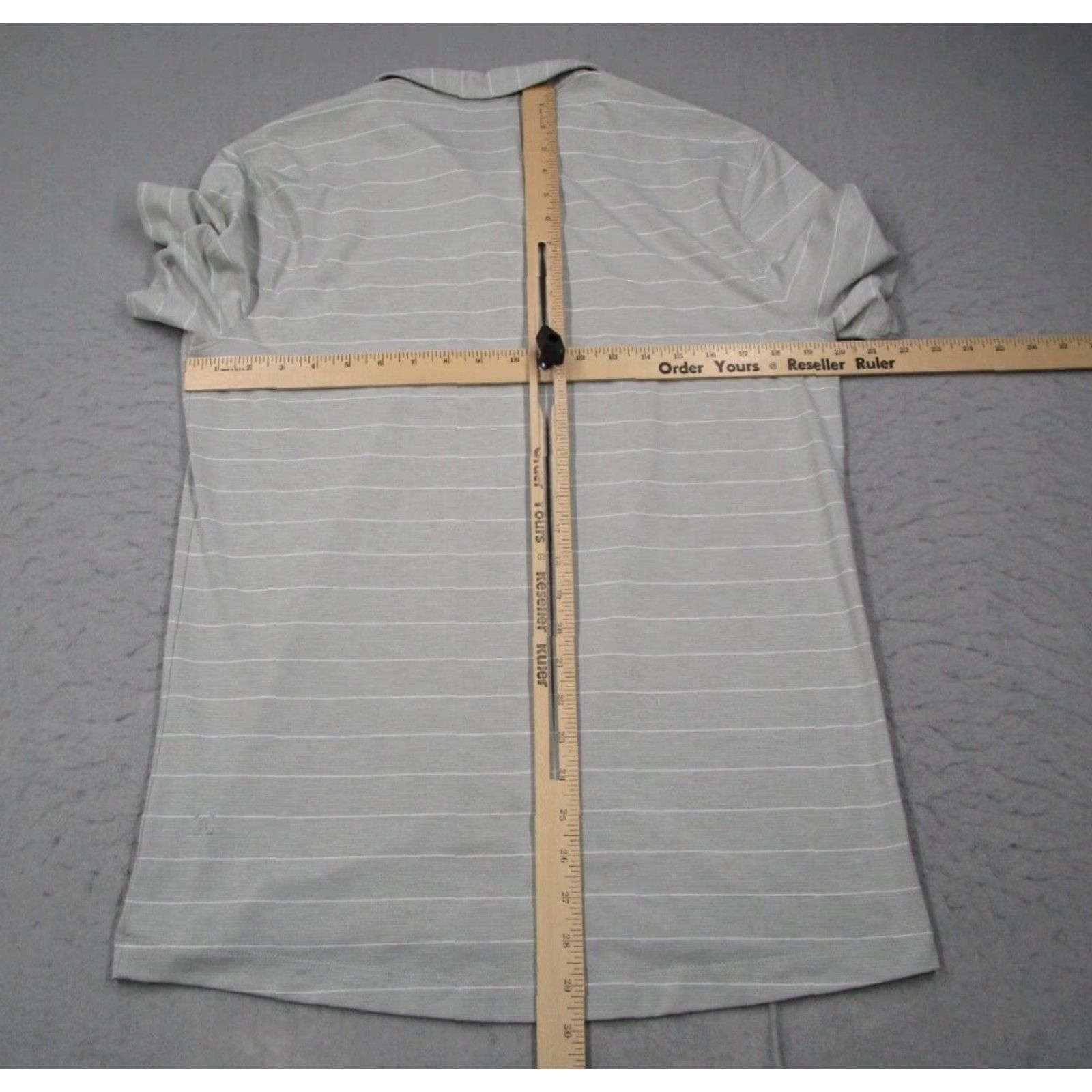 Lululemon Lululemon Shirt Mens Medium Gray Striped Performance Polo Golf Work Train Mens Size US M / EU 48-50 / 2 - 5 Thumbnail
