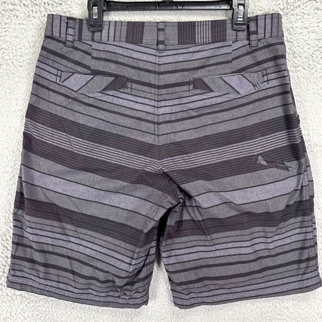 Lululemon Lululemon Chino Shorts Mens 36 Gray Striped Pockets Flat Front Casual Outdoor Size US 36 / EU 52 - 2 Thumbnail