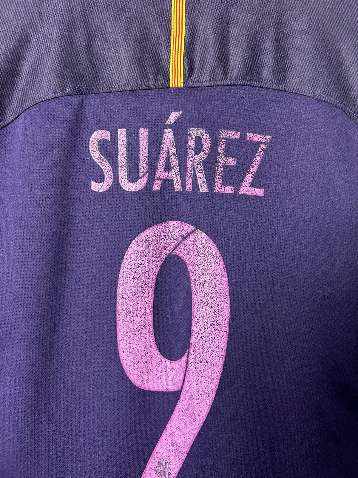 Nike #9 Suarez Barcelona Nike 2016/17 Away Long Sleeve Jersey Size US S / EU 44-46 / 1 - 3 Thumbnail