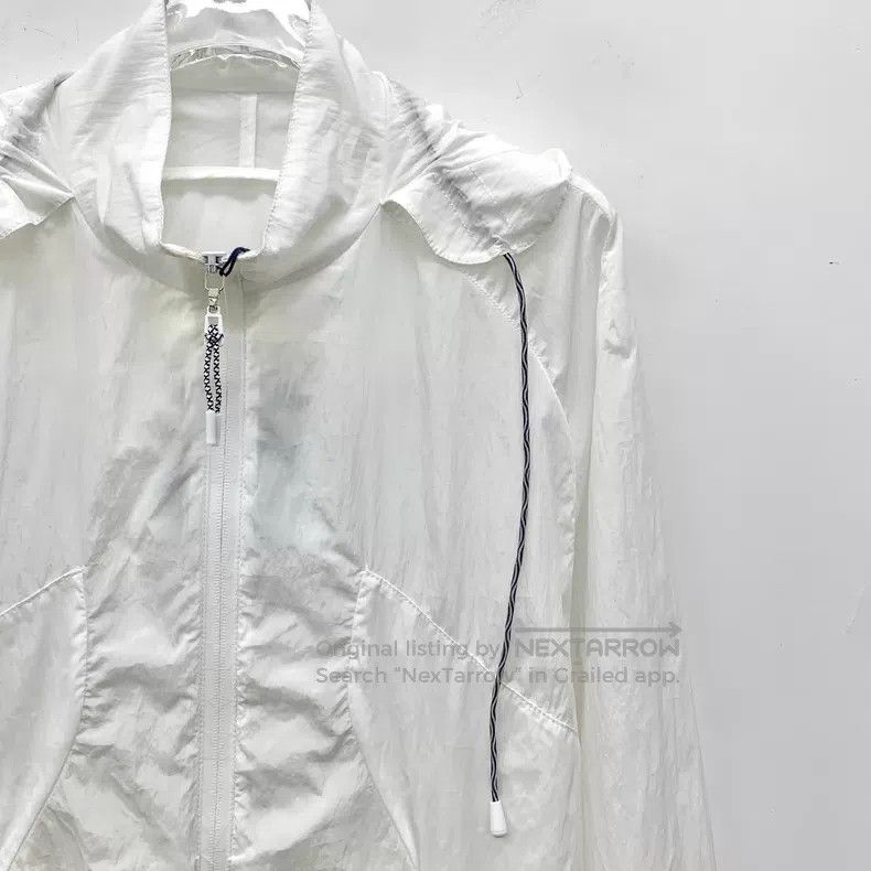 Louis Vuitton Louis Vuitton 25 White Hooded Drawstring Zipper Long Sleev Size XS / US 0-2 / IT 36-38 - 3 Thumbnail