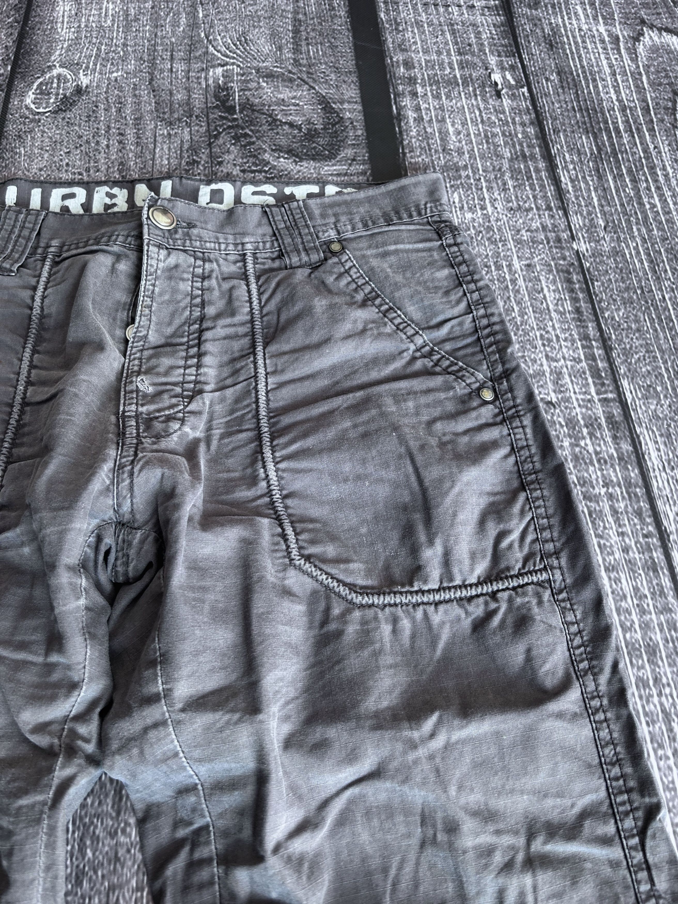 Vintage Wide Leg Utility Cargo Pants Zip Pocket Distressed Style Size US 32 / EU 48 - 5 Thumbnail