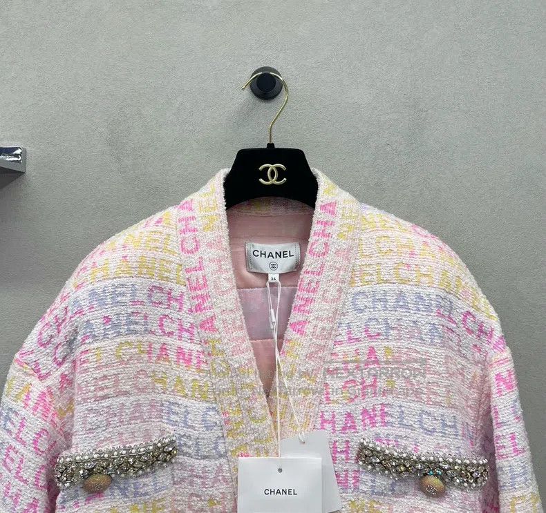 Chanel Chanel 24C pink full-print logo bathrobe coat Size XXS / US 00 / IT 34 - 3 Thumbnail