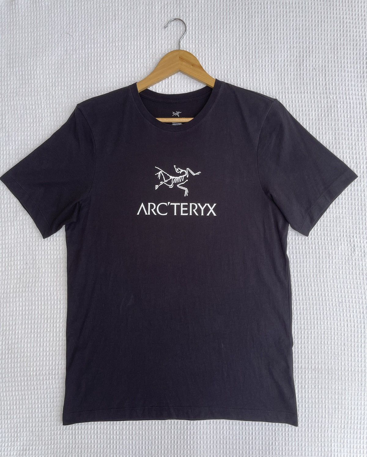 Arc'teryx Rare🔥Arc’teryx Big Logo T-Shirt Size US M / EU 48-50 / 2 - 5 Thumbnail