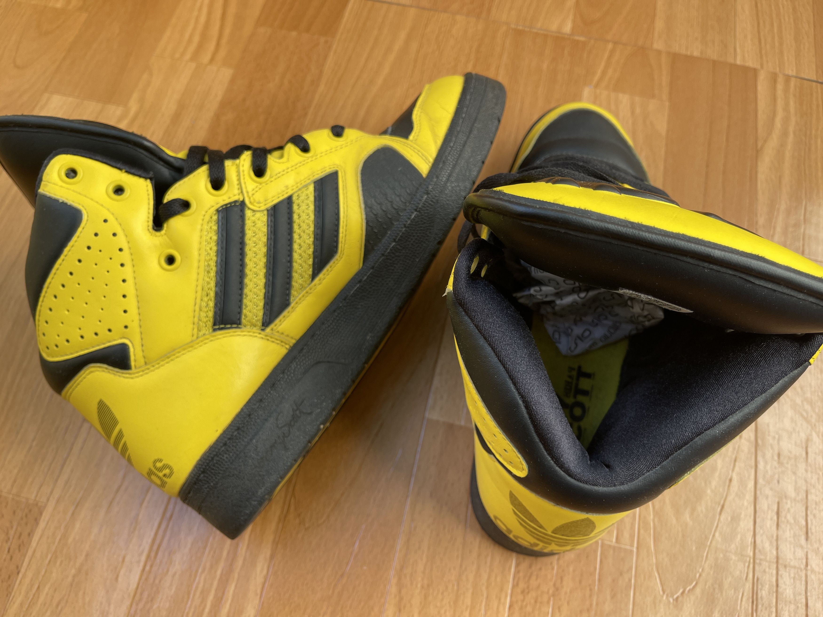 Adidas × Jeremy Scott Adidas sneakers Jeremy Scott Instinct Top shoes ObyO V24530 Size US 10 / EU 43 - 15 Thumbnail