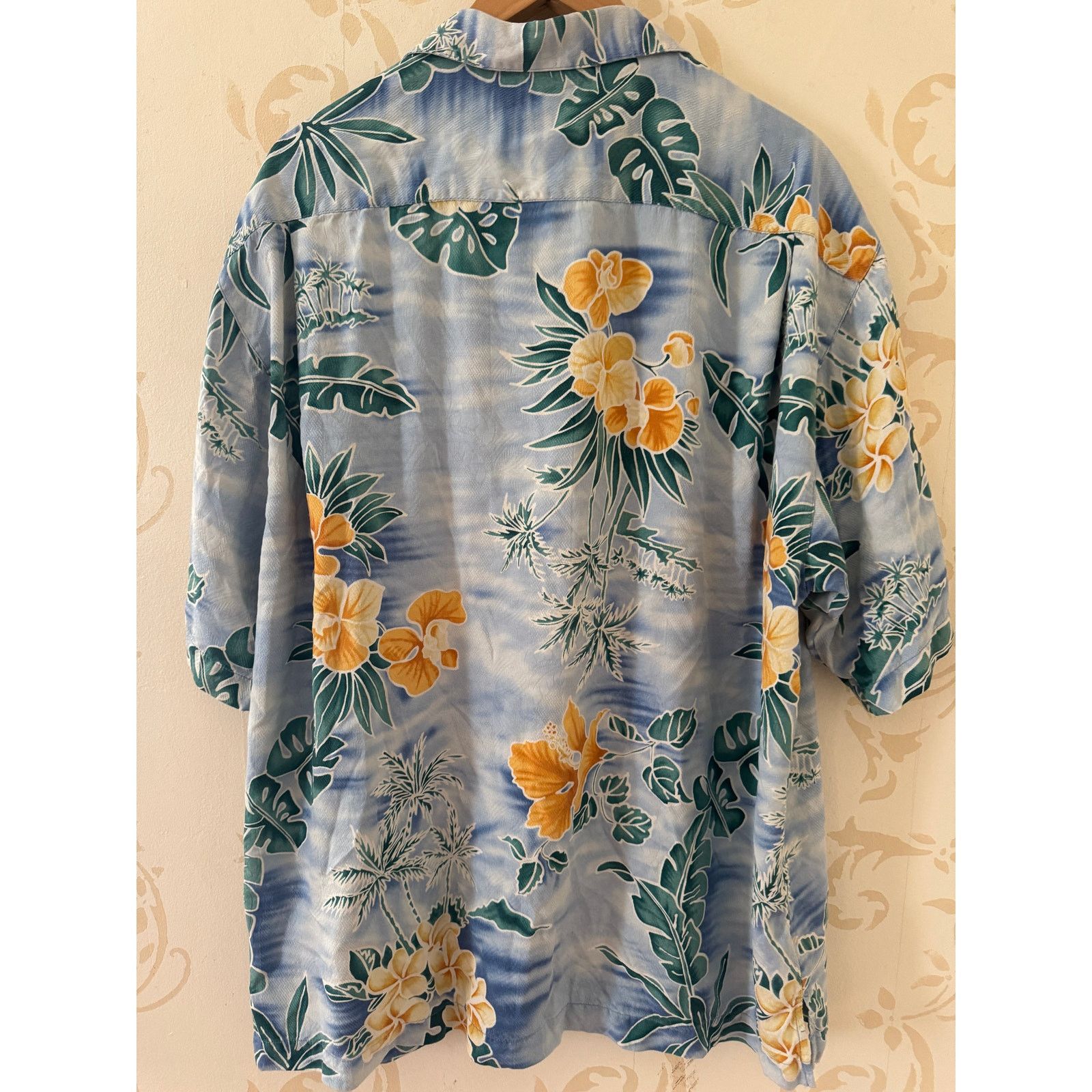 Tommy Bahama Tommy Bahama 100% Silk Hawaiian Shirt Men's Medium Size US M / EU 48-50 / 2 - 4 Thumbnail