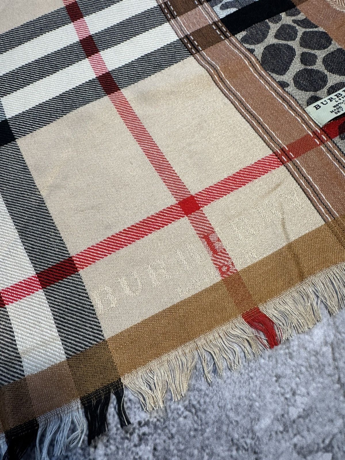 Burberry Burberry Cashmere Vintage Scarf Size ONE SIZE - 4 Thumbnail