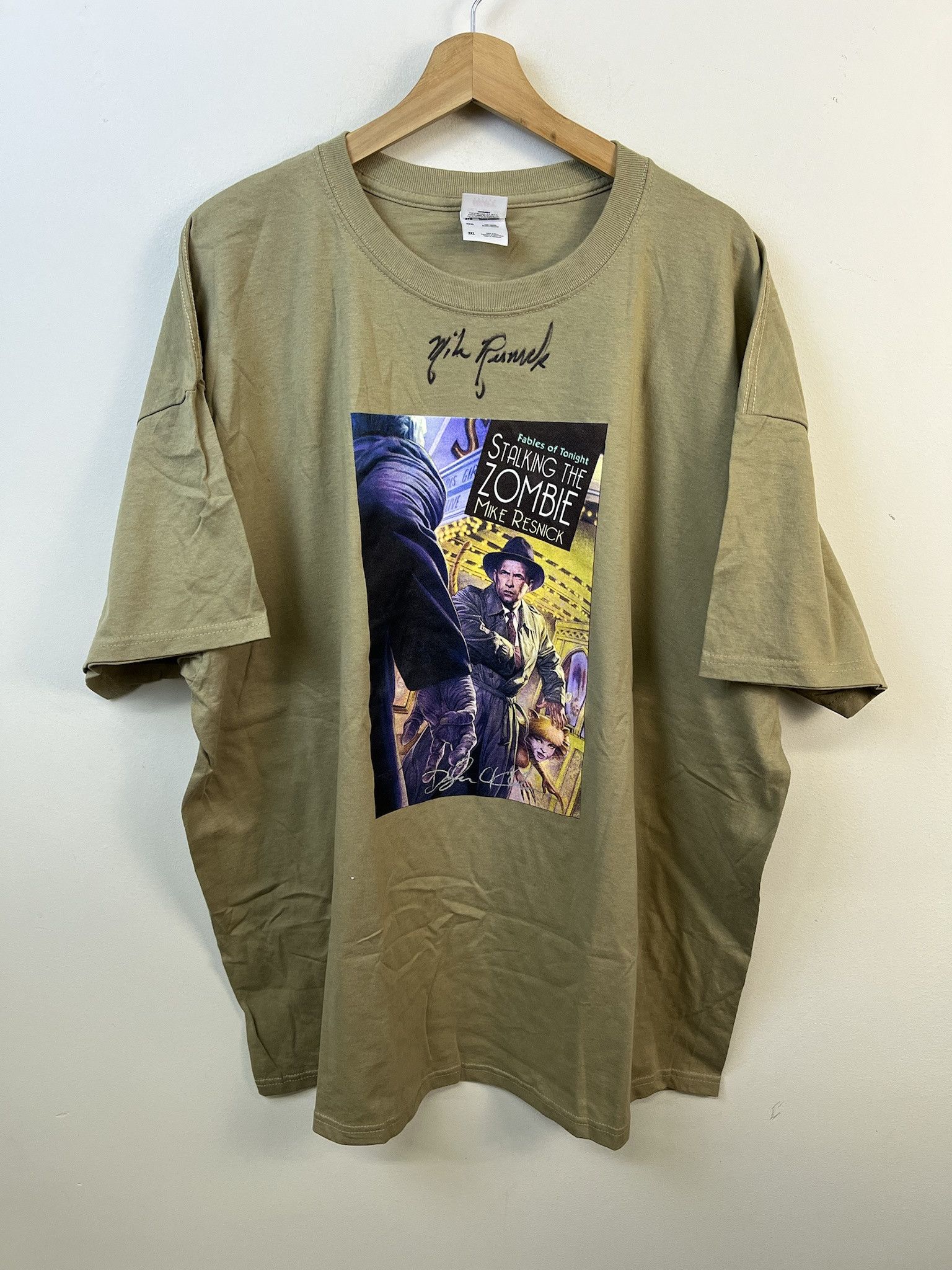 Other Vintage Fables of Tonight Stalking the Zombie Mike Resnick Autographed Tee Size XXXL Size US XXL / EU 58 / 5 - 1 Thumbnail