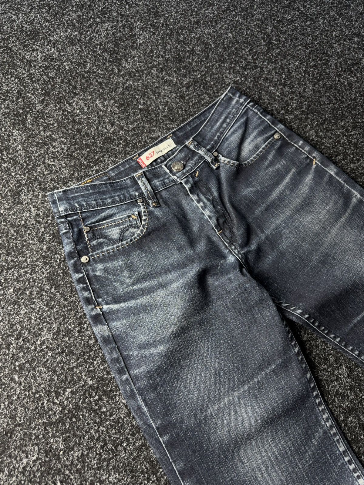 Levi's × Vintage Levi’s 627 Straight Fit Distressed Jeans Y2K Style Size 27" / US 4 / IT 40 - 4 Thumbnail