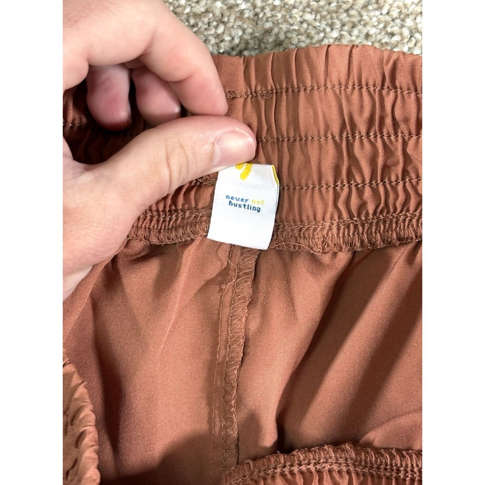 Old Navy Old Navy Women’s S Quick Dry Stretch Tech Cargo Shorts Athletic Running Cargo Shorts Size 28" / US 6 / IT 42 - 2 Thumbnail