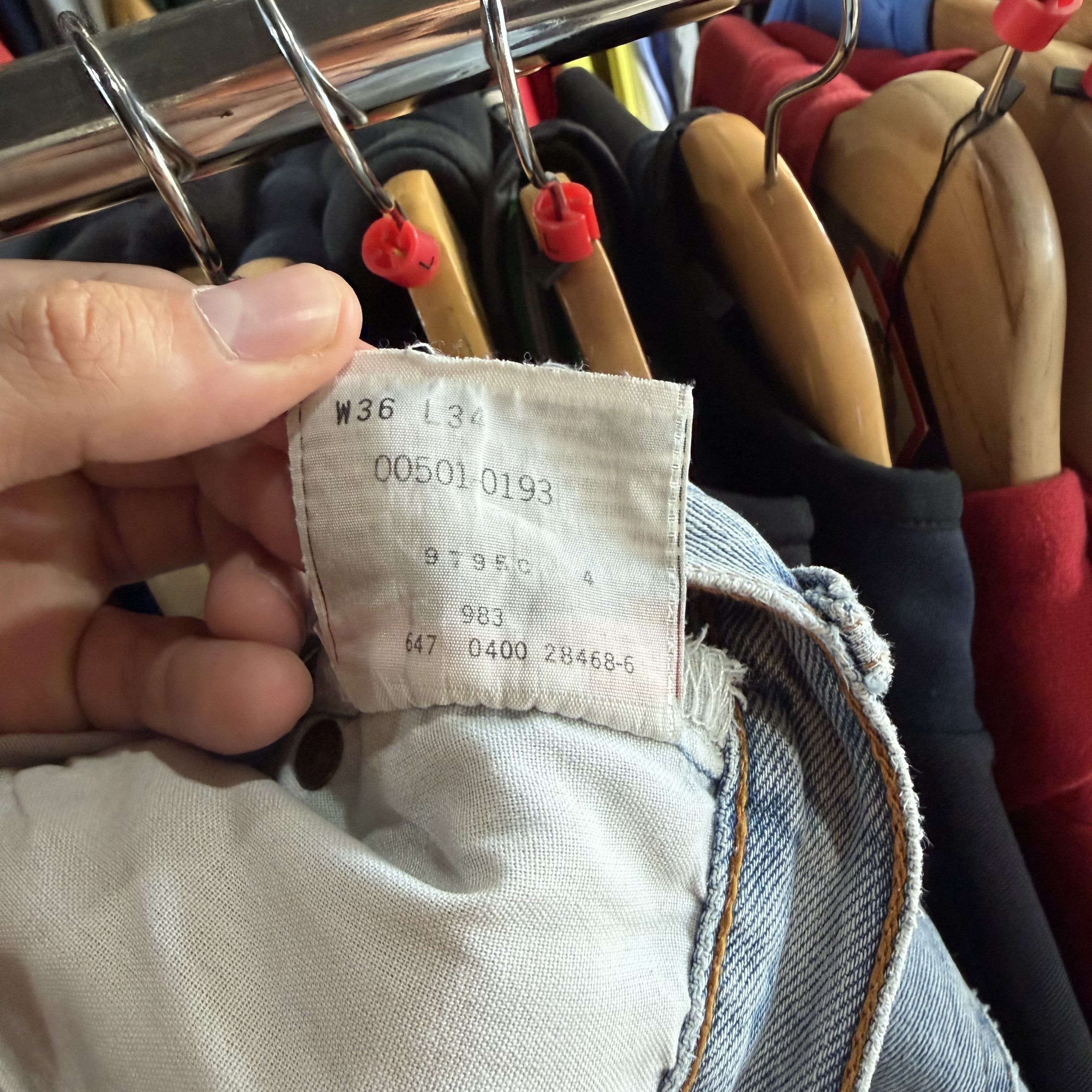 Levi's Vintage 90s Levi's 501 Button Fly Denim Mens 36x34 Size US 36 / EU 52 - 7 Thumbnail