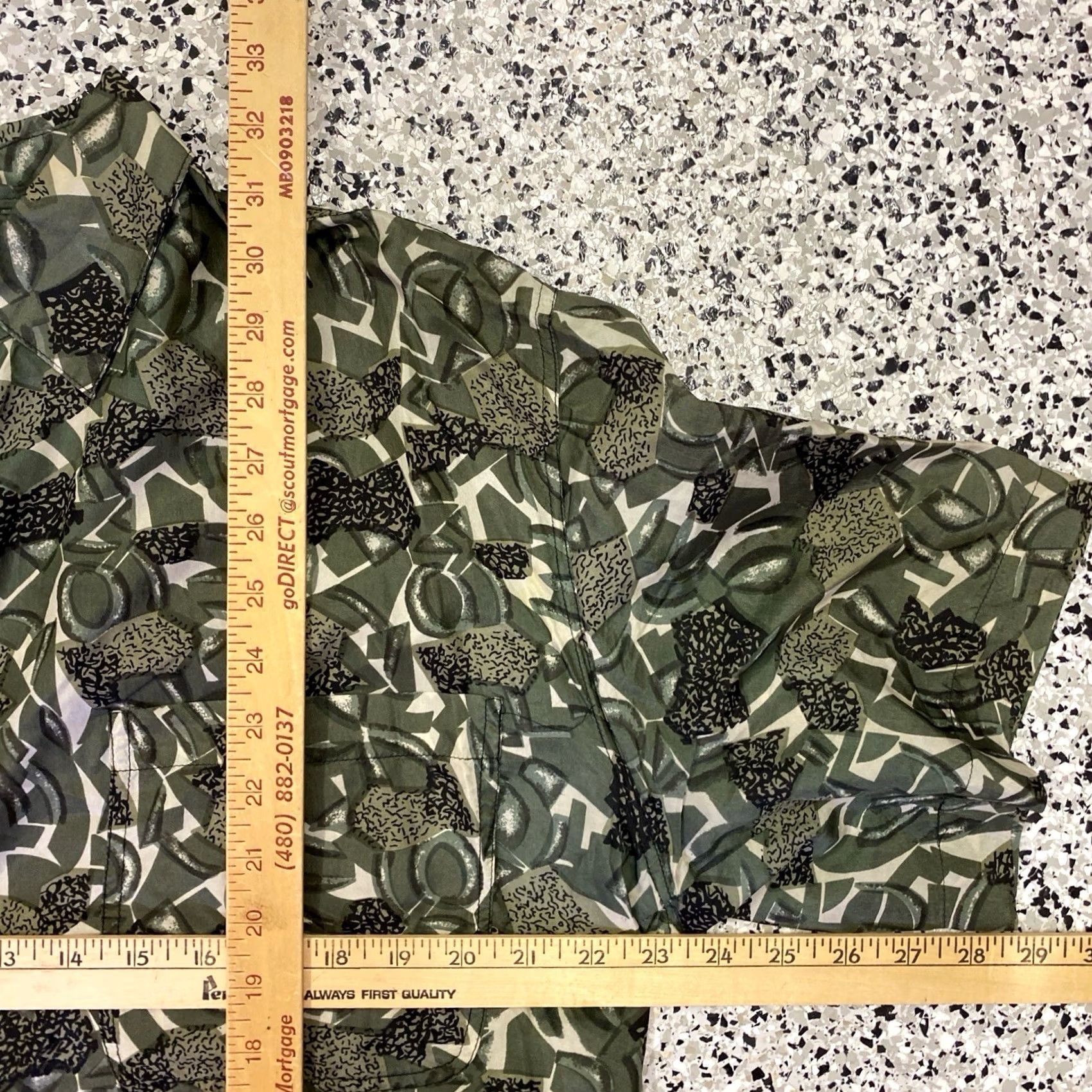Vintage VINTAGE Stock Options Geometric Shirt Top L Green Silk Button-Up Short Sleeve Collared 90s Hip Hop Retro MenHS Size US L / EU 52-54 / 3 - 3 Thumbnail