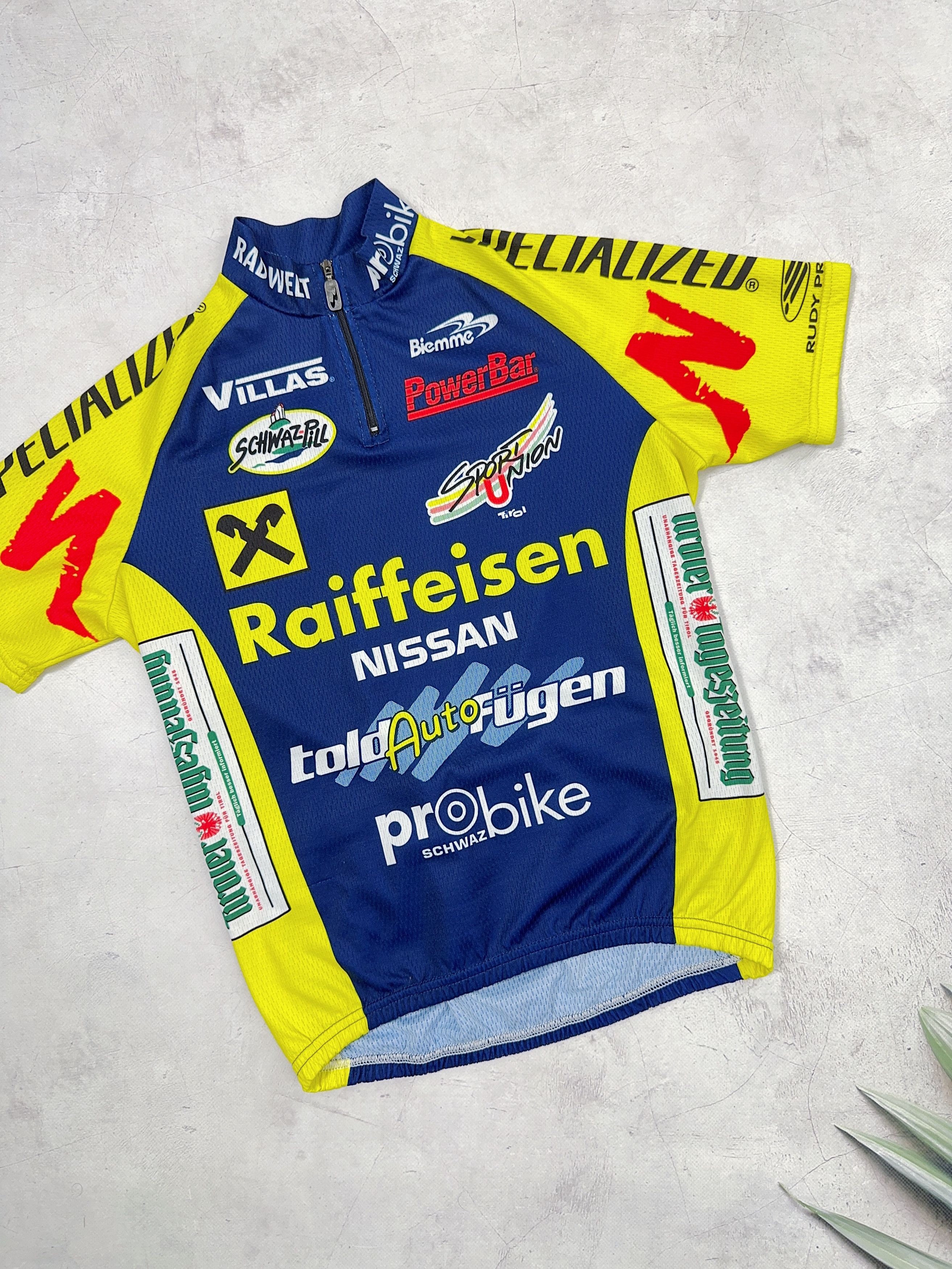 Vintage Vintage Biemme Cycling Jersey Raiffeisen Nissan Size US M / EU 48-50 / 2 - 4 Thumbnail