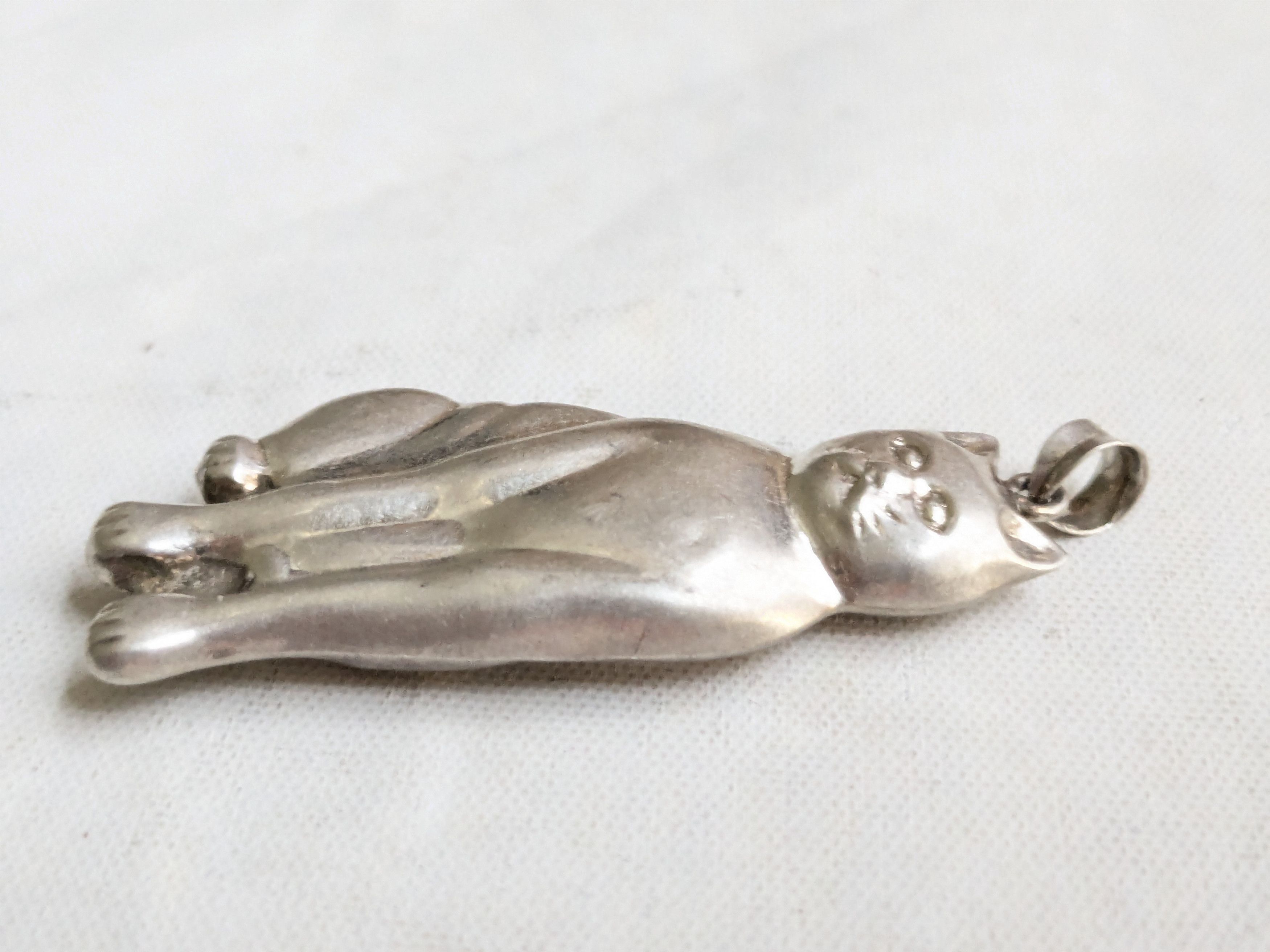 Sterling Silver Vintage Sterling Silver Cat Pendant Puffy Hollow Size ONE SIZE - 3 Thumbnail