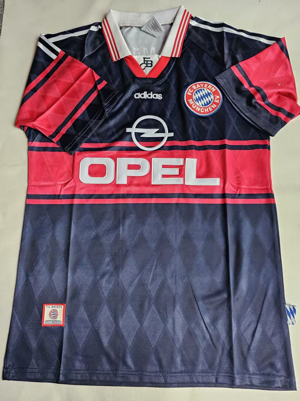 Other VIntage 1997 1999 Bayern Munich Soccer Jersey Size US XL / EU 56 / 4 - 1 Thumbnail