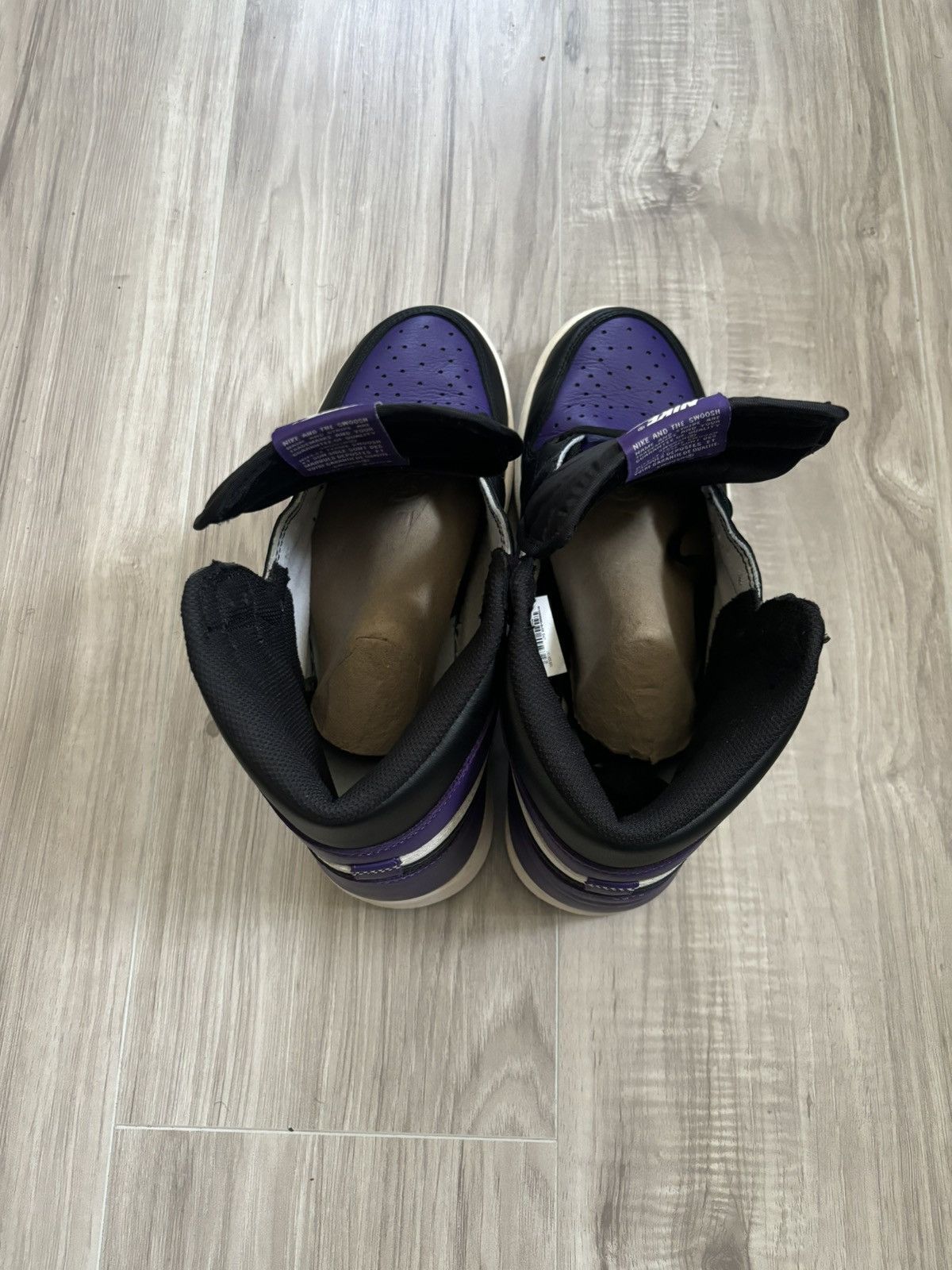 Jordan Brand × Nike Air Jordan 1 Retro High OG 'Court Purple' Size US 10.5 / EU 43-44 - 4 Thumbnail