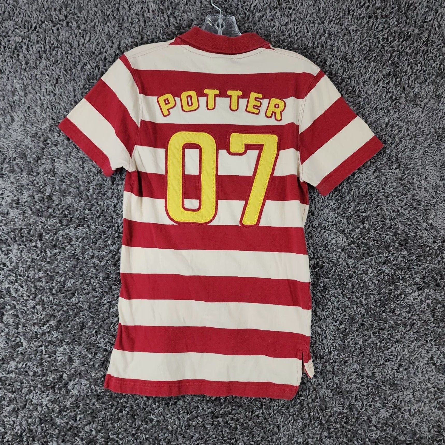 Vintage VINTAGE Harry Potter Quidditch Jersey Polo Shirt Red Striped Size S Mens Size US S / EU 44-46 / 1 - 6 Thumbnail