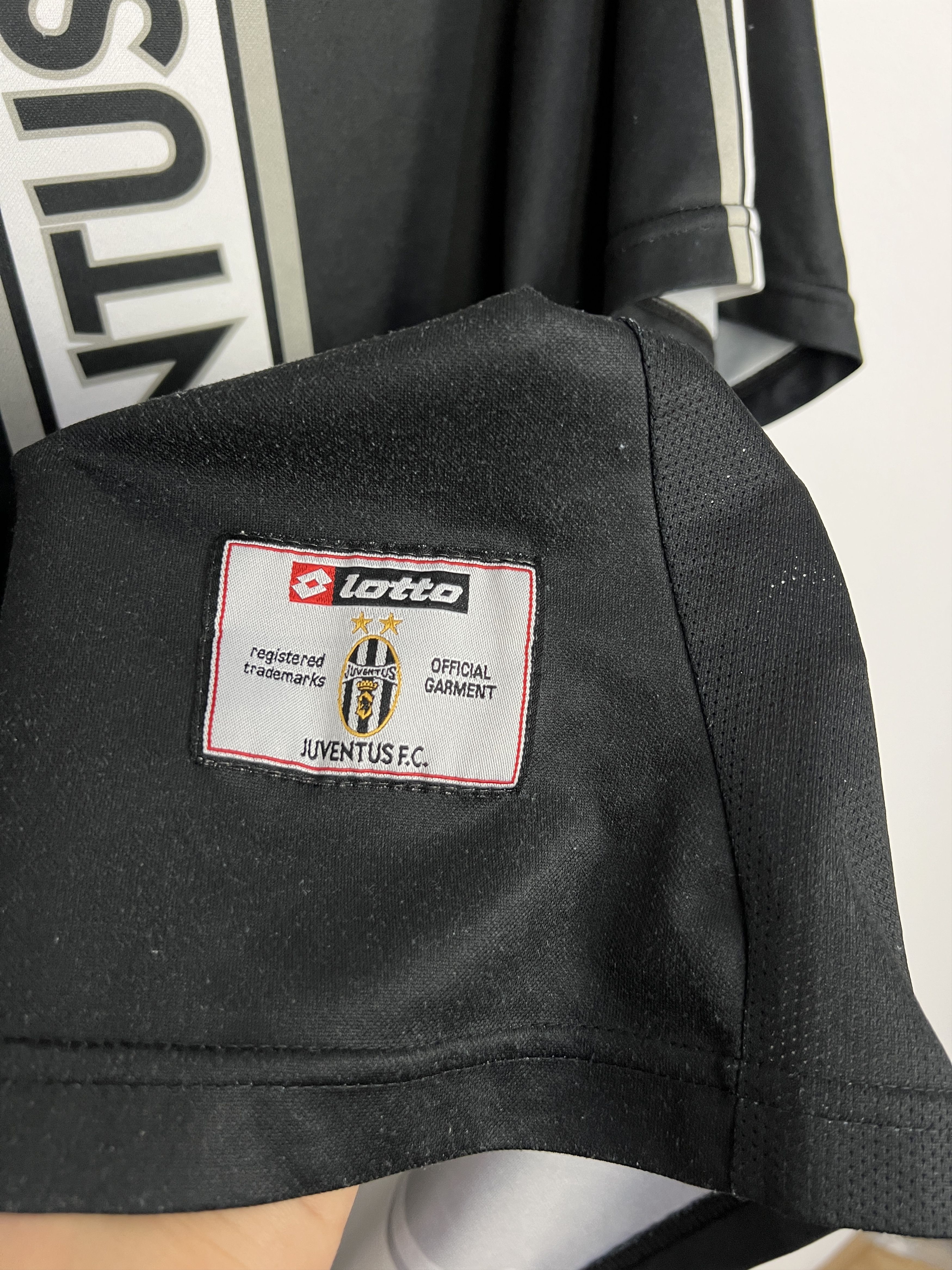 Vintage Vintage Juventus Football Train Shirt Soccer Maglia Jersey Size US L / EU 52-54 / 3 - 5 Thumbnail