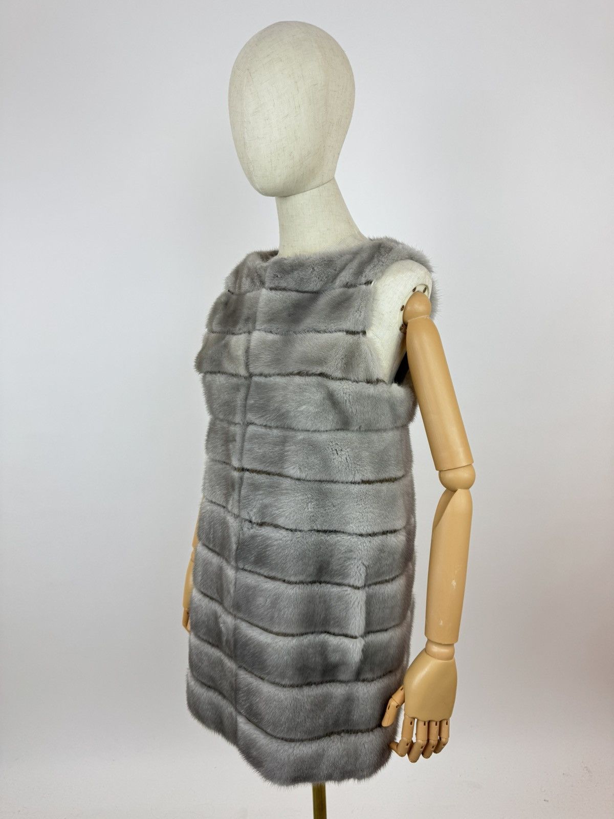 Fendi FENDI fur long vest collared archive clothing Womens size 42 Size M / US 6-8 / IT 42-44 - 6 Thumbnail