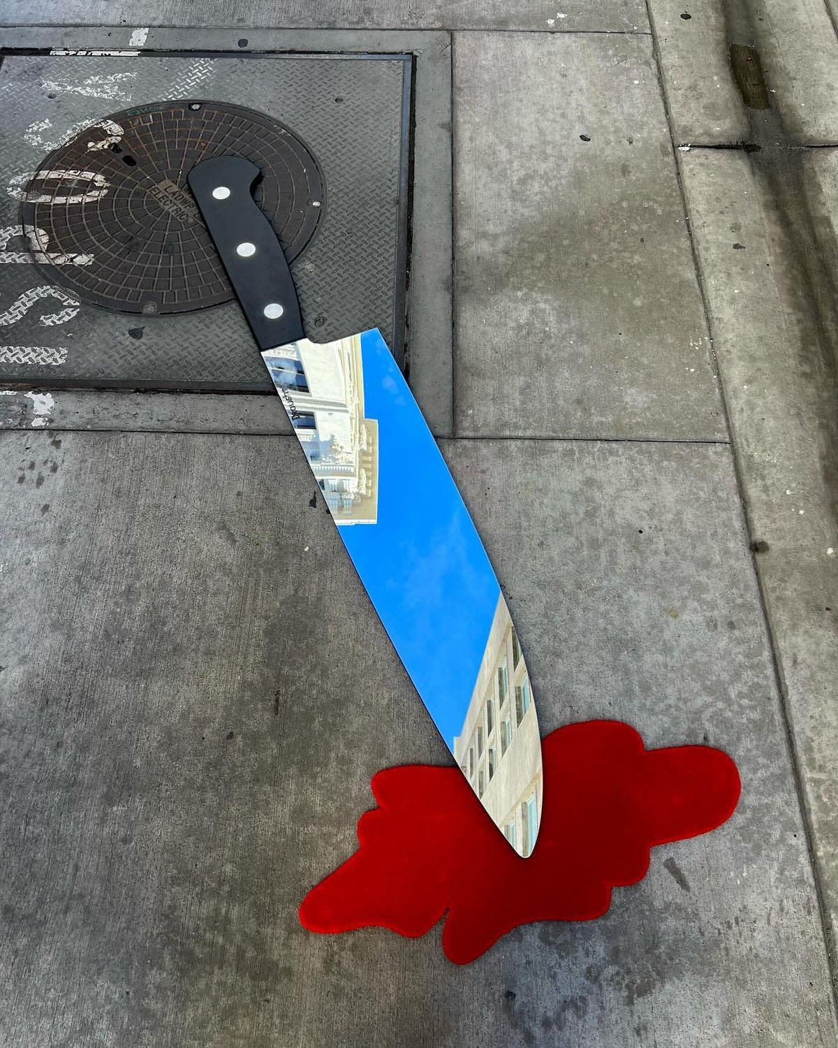 Drought Drought Knife Mirror with Blood Rug Size ONE SIZE - 1 Preview