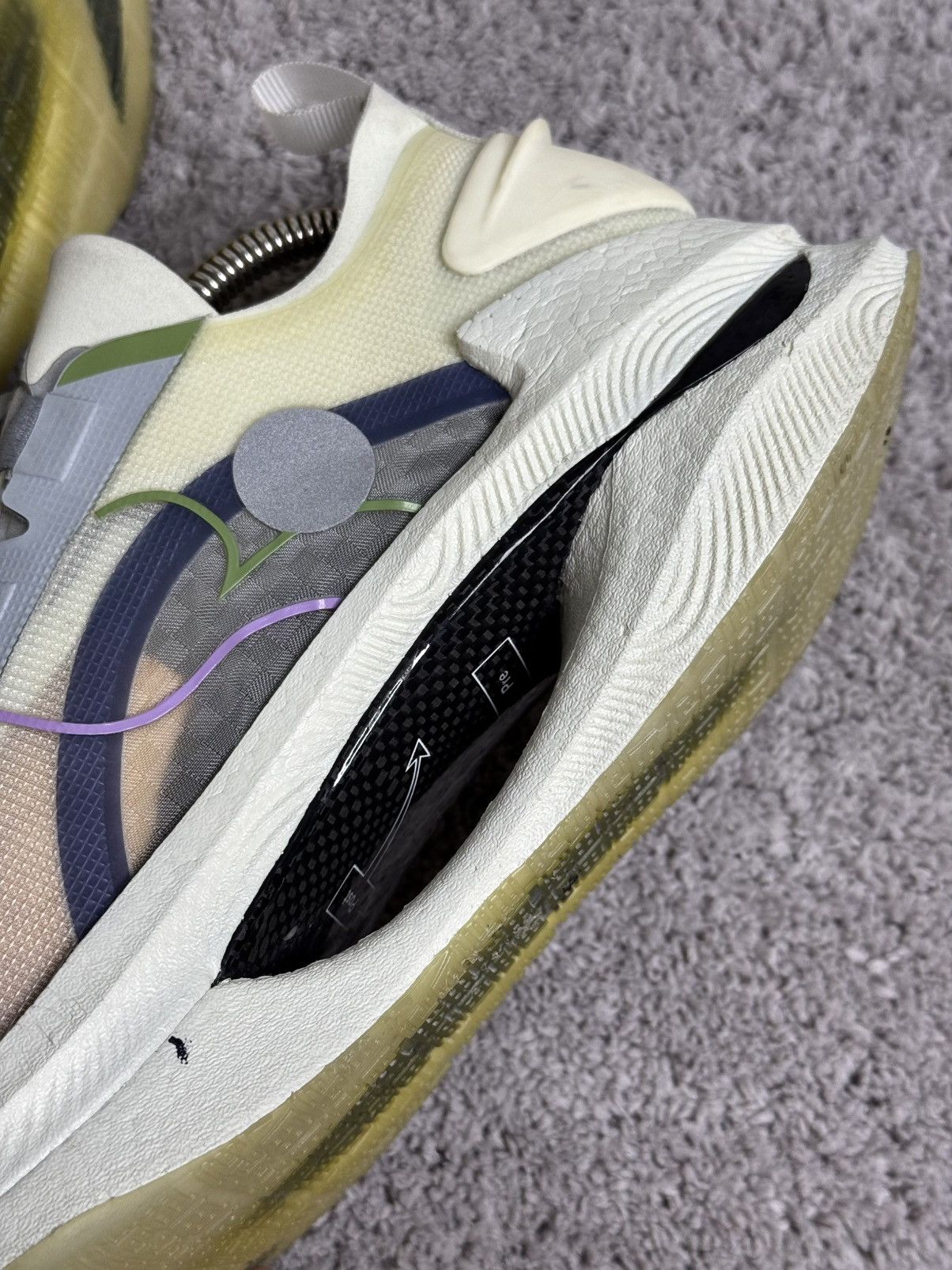 Li-Ning Li-Ning x Soulland Shadow "Snow White" Running Shoes Carbon Size US 9.5 / EU 42-43 - 10 Thumbnail