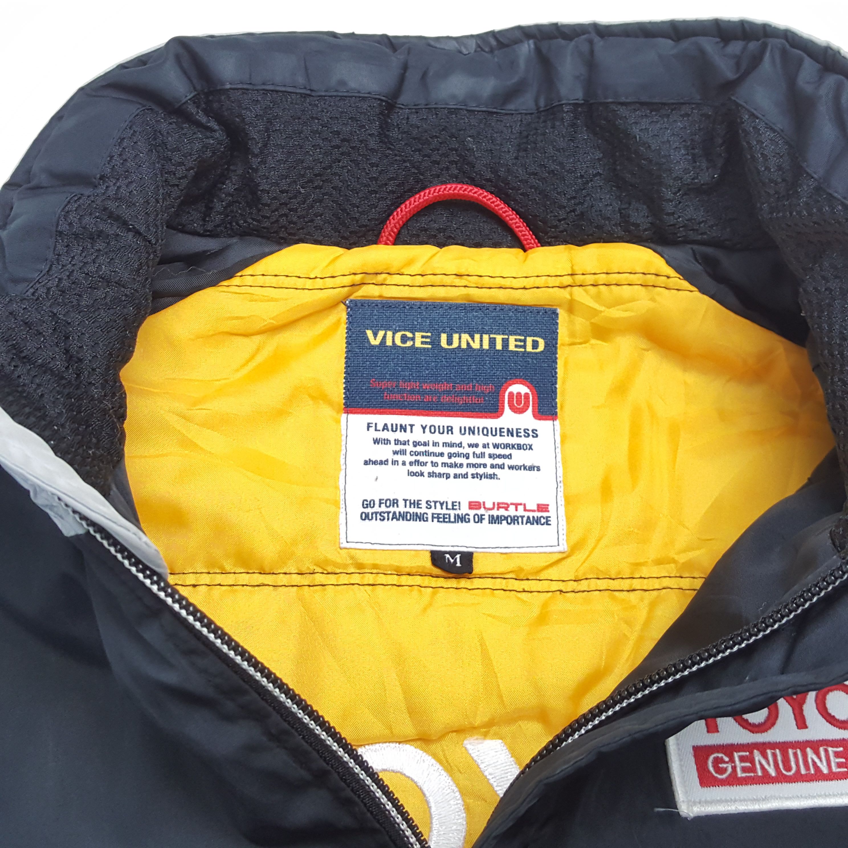 Vintage Vintage TOYOTA Japanese Racing Team Jacket Size US L / EU 52-54 / 3 - 9 Thumbnail