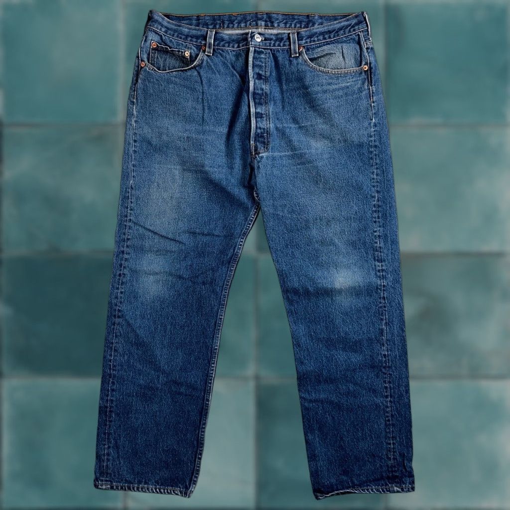 Levi's VINTAGE Levi's 501 Jeans Men 42x33 Straight Leg 80s USA Blue Light Wash Mid Rise Classic Denim Size US 42 / EU 58 - 1 Thumbnail