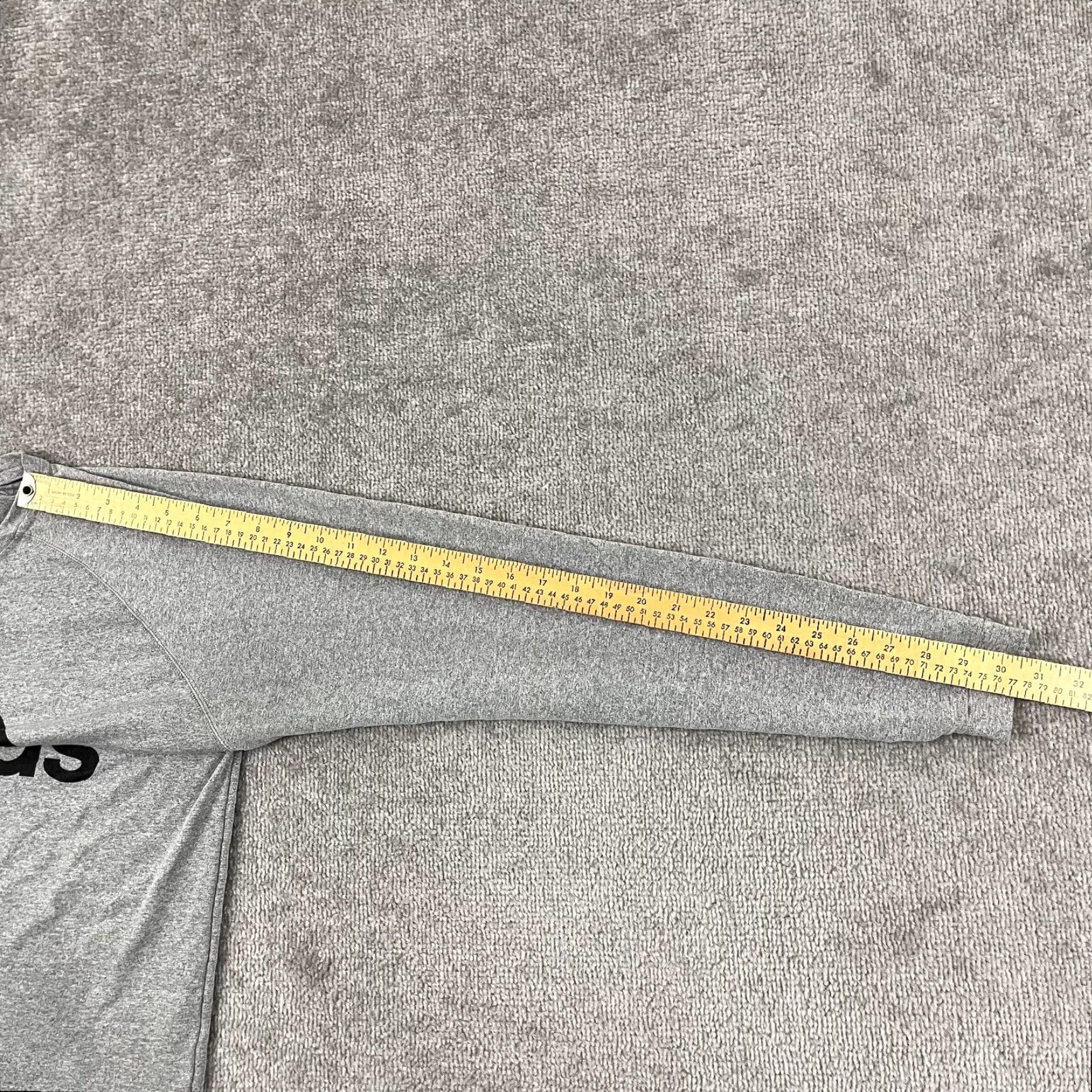 Adidas ADIDAS Shirt Mens Medium Gray Long Sleeve Graphic Running Athletic Workout Gym Size US M / EU 48-50 / 2 - 6 Thumbnail