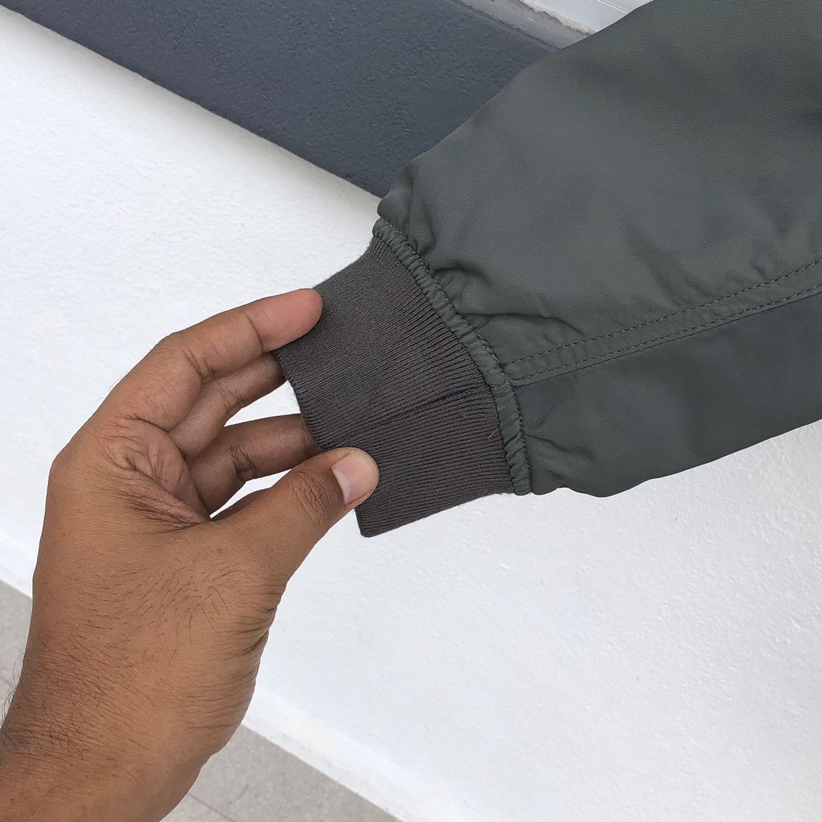 Uniqlo Uniqlo Ma-1 Bomber Jacket For Women Size S / US 4 / IT 40 - 9 Thumbnail