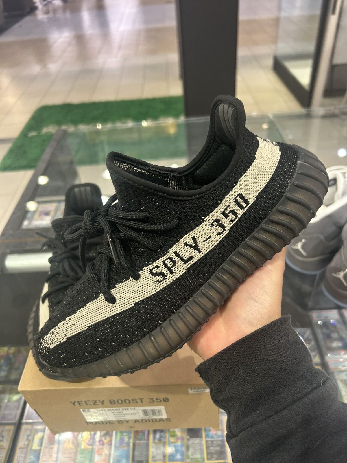 Yeezy Adidas Yeezy 350 Core Black White Size US 8 / EU 41 - 2 Thumbnail