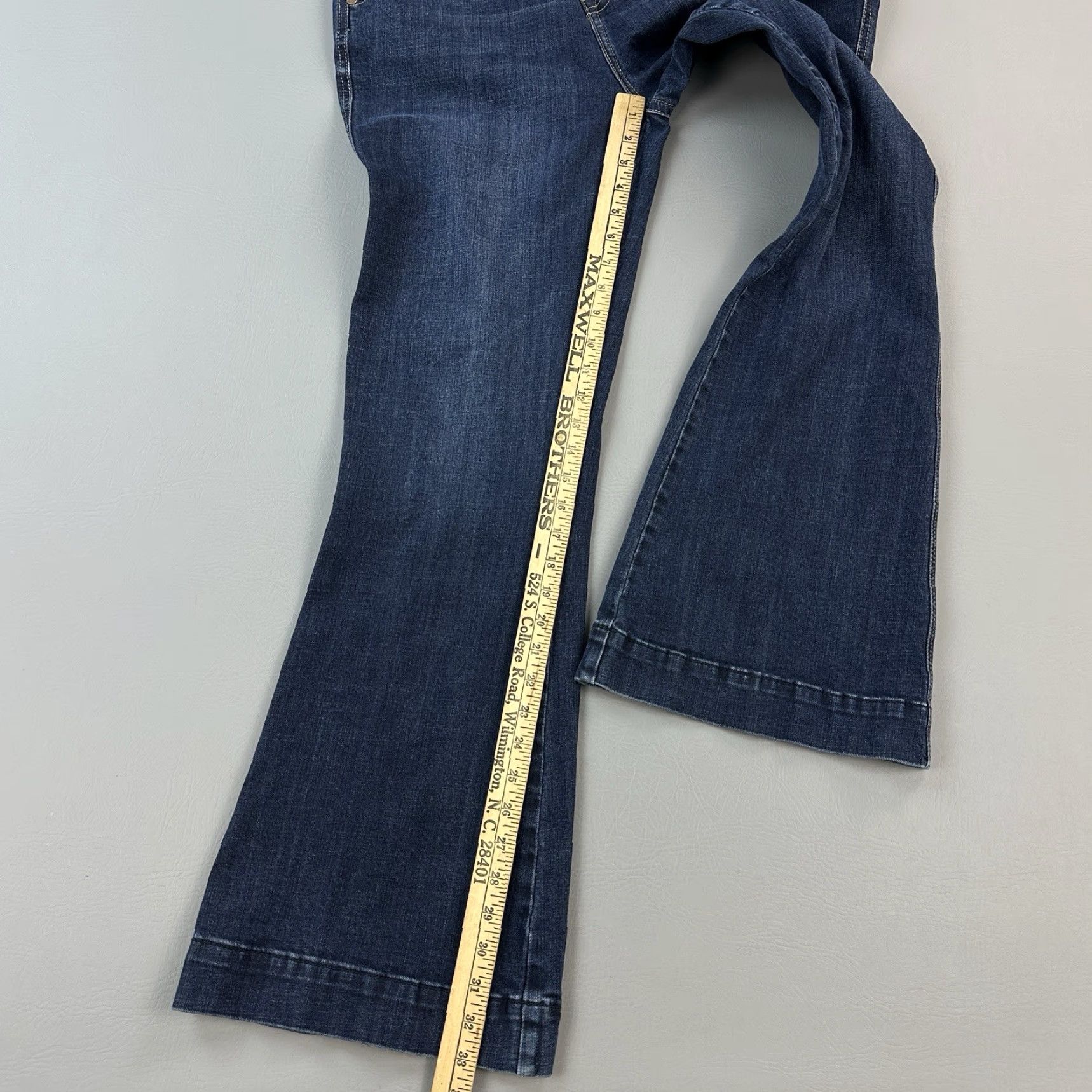 Vintage Rock & Roll Denim Jeans Women’s 33x34 33x33 Flare High Rise Trouser Rivet Detail Size 24" / US 00 / IT 34 - 2 Thumbnail
