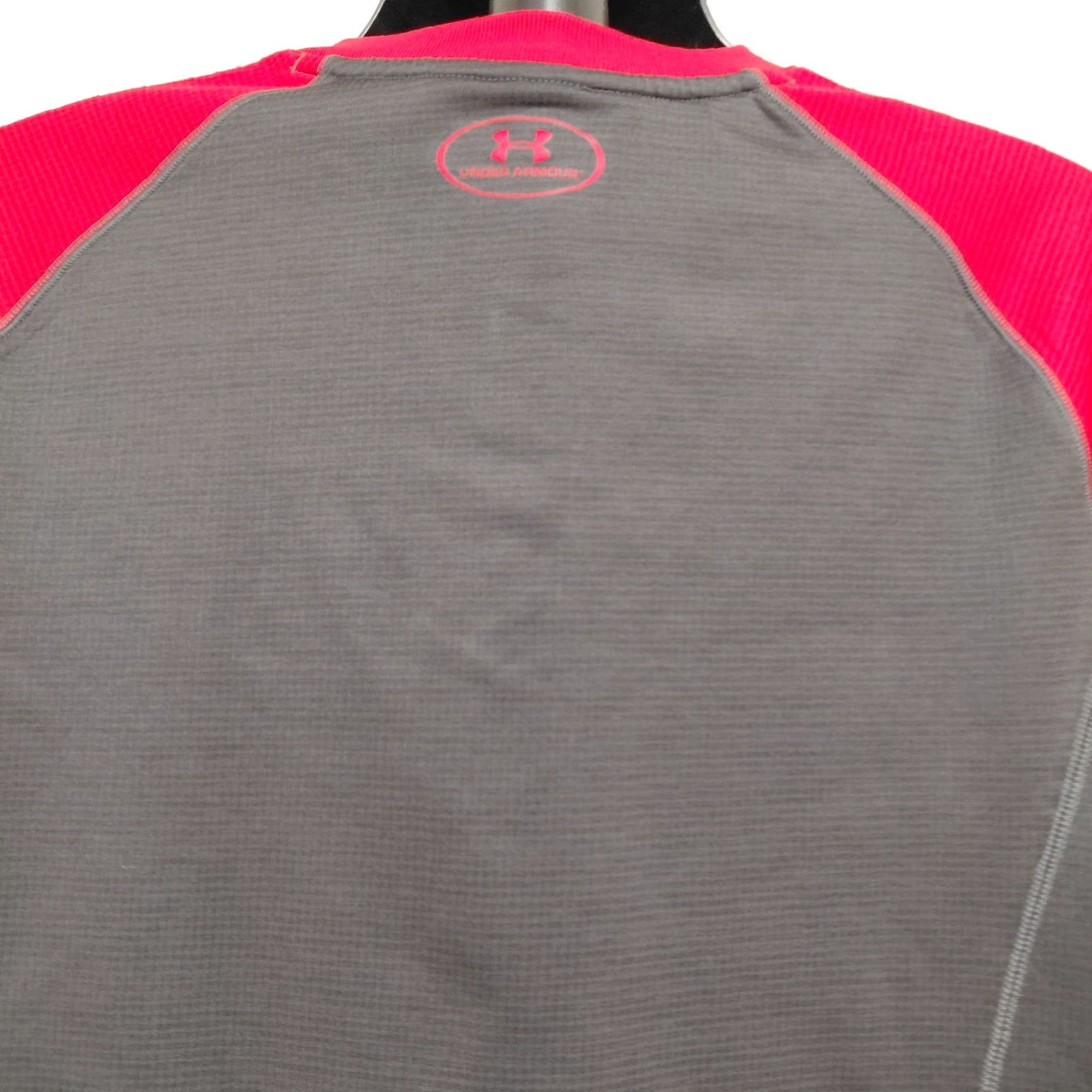 Under Armour UNDER ARMOUR Baseball Shirt Mens Large Long Sleeve Henley Carbon/Red Training Activewear Shirt Mens L Carbon Heather Red Size US L / EU 52-54 / 3 - 6 Thumbnail