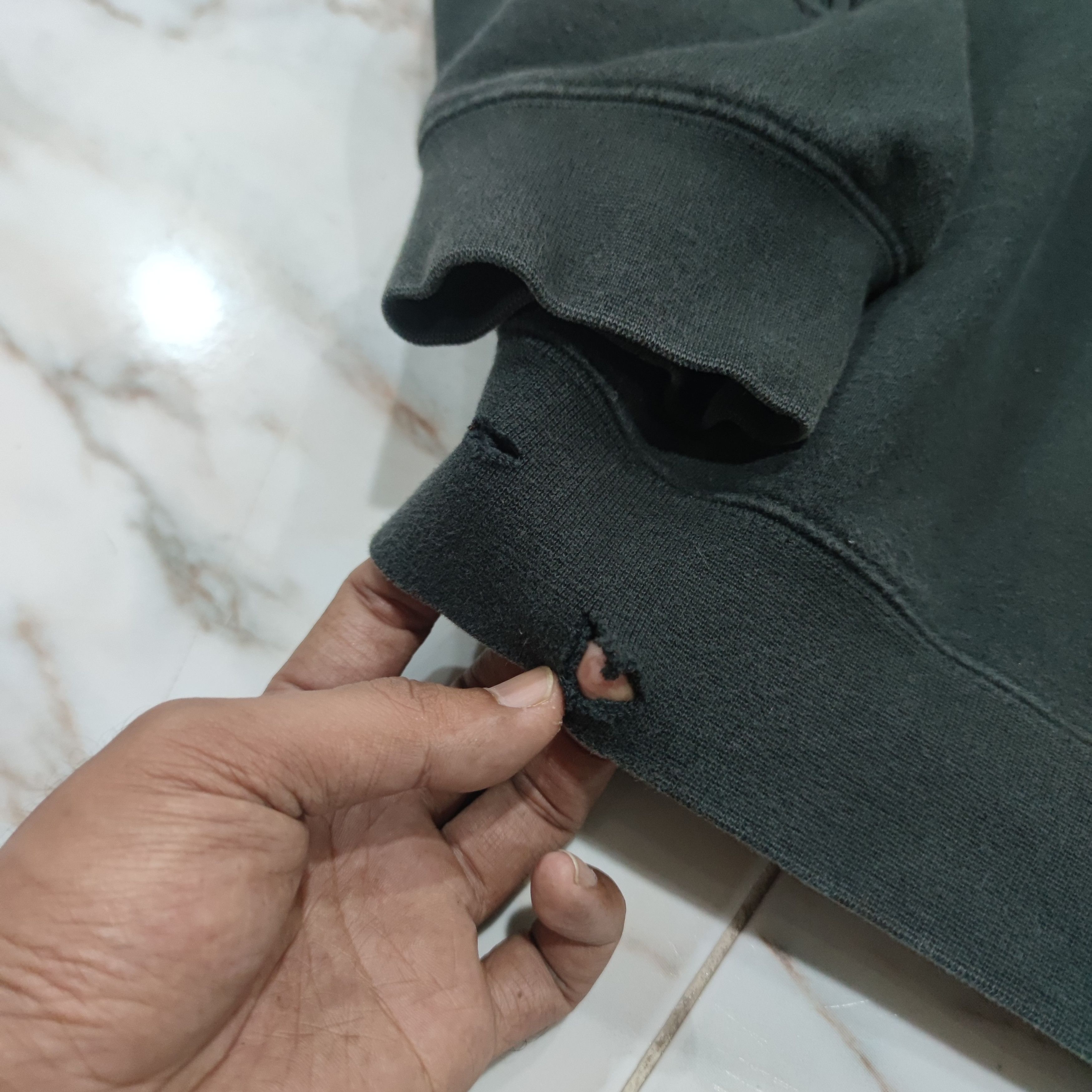 Essentials × Fear of God FEAR OF GOD ESSENTIALS 3M REFLECTIVE CREWNECK SWEATSHIRT Size US L / EU 52-54 / 3 - 3 Thumbnail