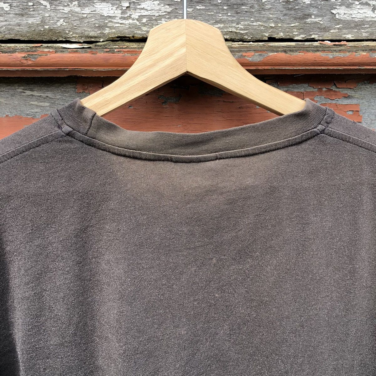 Vintage Vintage 90s Thrashed Faded ellesse Tshirt Size US M / EU 48-50 / 2 - 14 Thumbnail