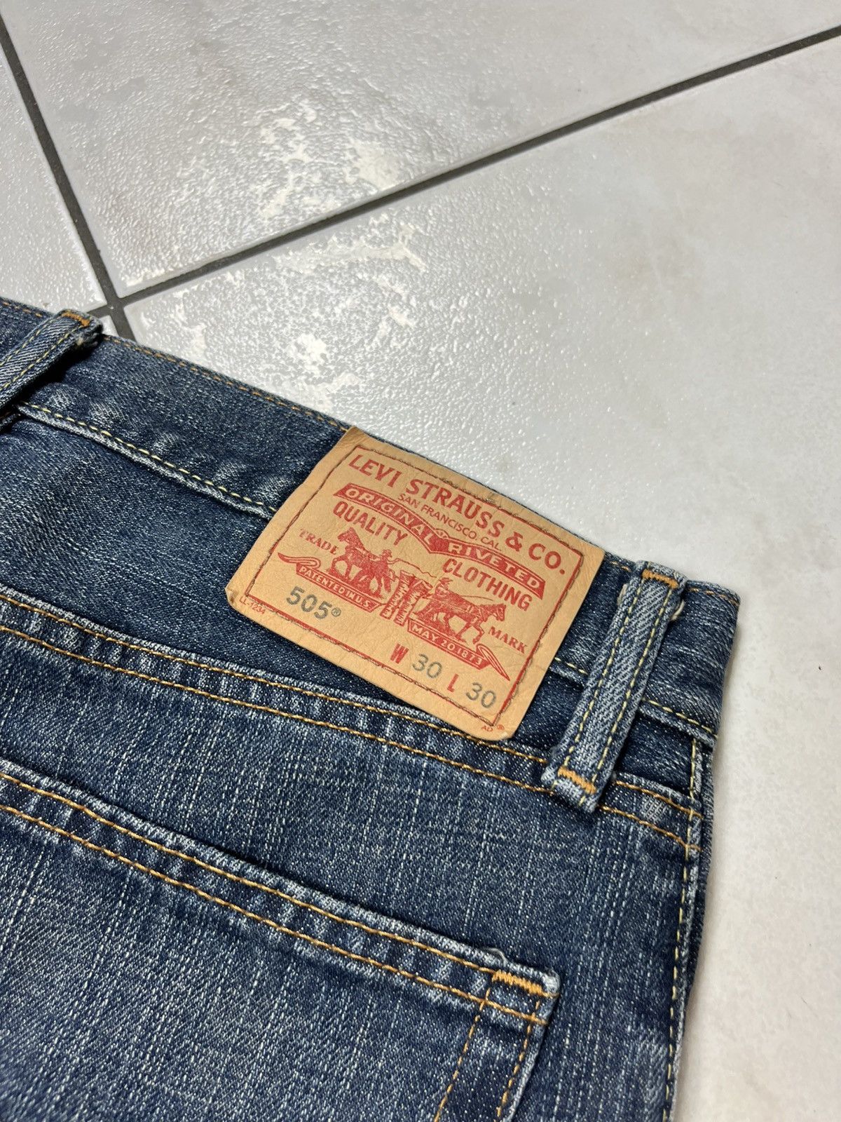 Levi's × Vintage Vintage 90s Levi’s 505 jeans denim coupe droite straight fit Size US 30 / EU 46 - 18 Thumbnail