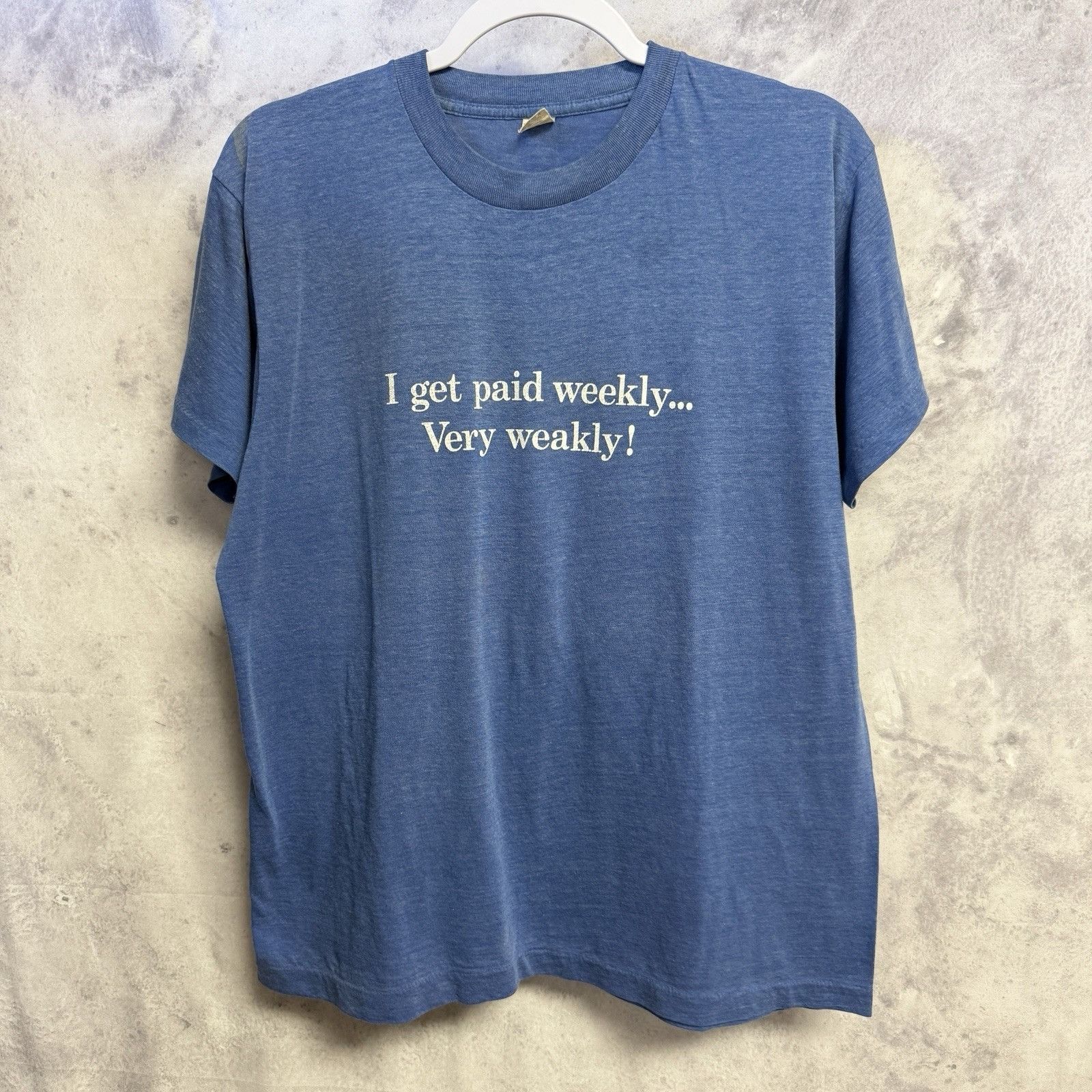 Vintage Vintage 80s T Shirt Mens XL Blue Funny Saying Weekly Pay Size US XL / EU 56 / 4 - 2 Thumbnail