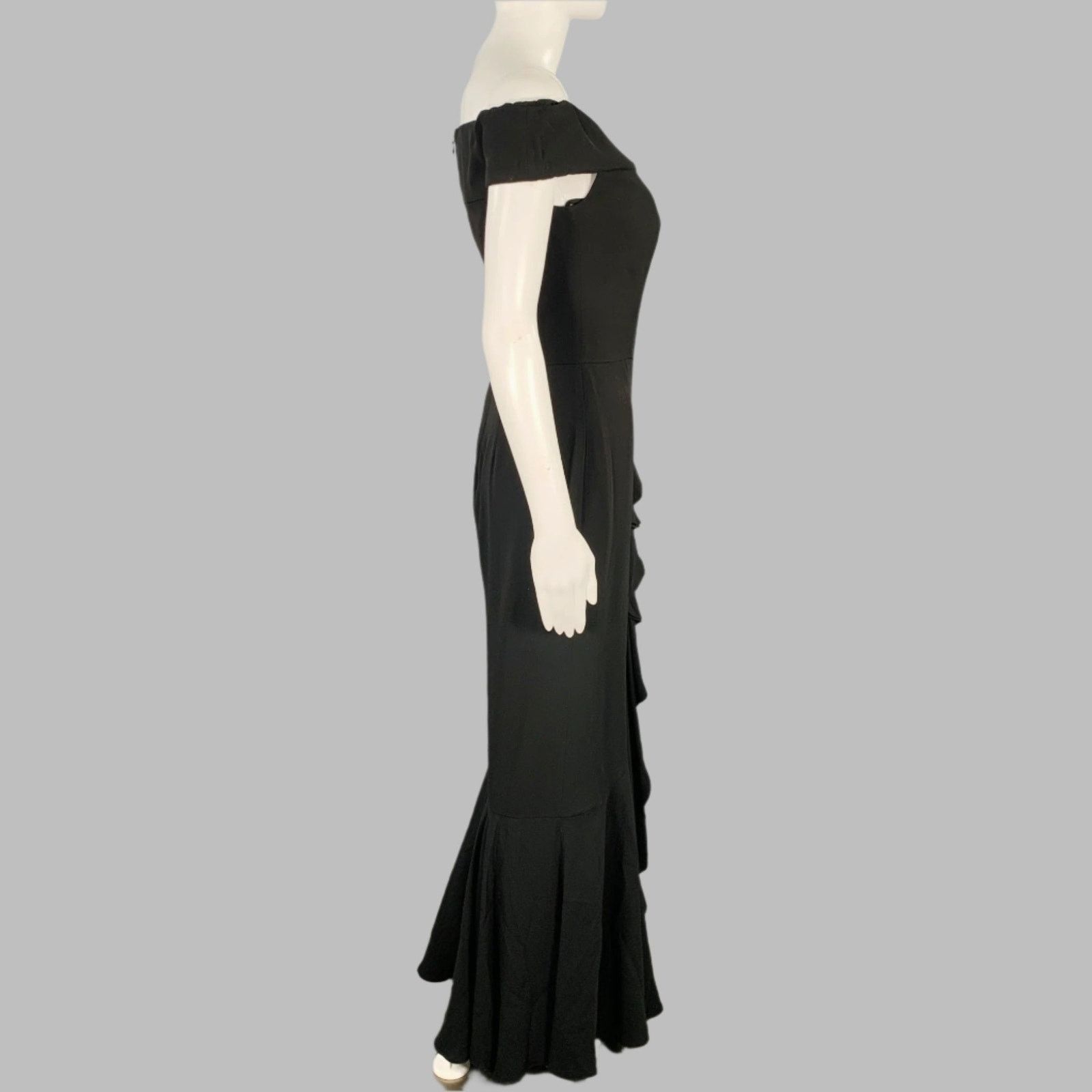 Alexander McQueen Size 4 Black Viscose Blend Ruffled Off Shoulder Evening Gown Size S / US 4 / IT 40 - 2 Thumbnail