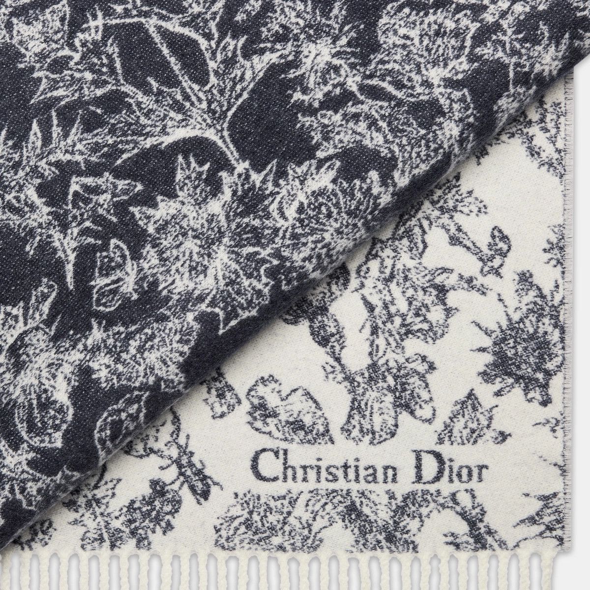 Dior o1bcso1str0226 Size:OS/Chardons Scarf in Nevy Blue Size ONE SIZE - 4 Thumbnail