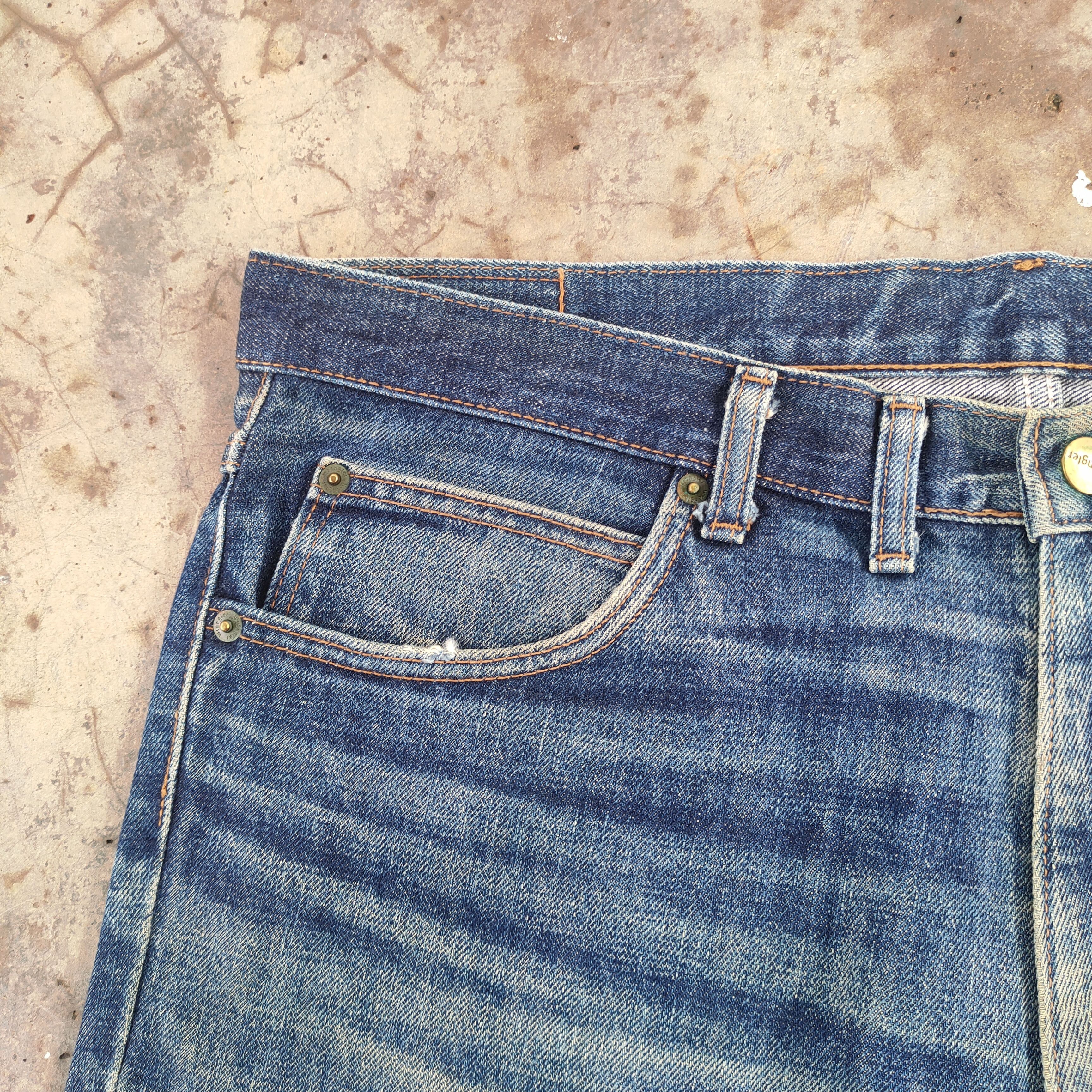 Japanese Brand vintage wrangler Faded rusty denim jeans pants Size US 38 / EU 54 - 9 Thumbnail