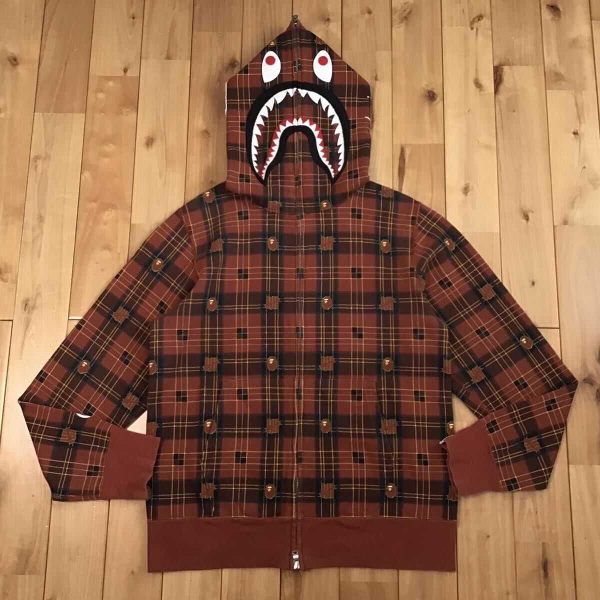 Bape hoodie undefeated on sale