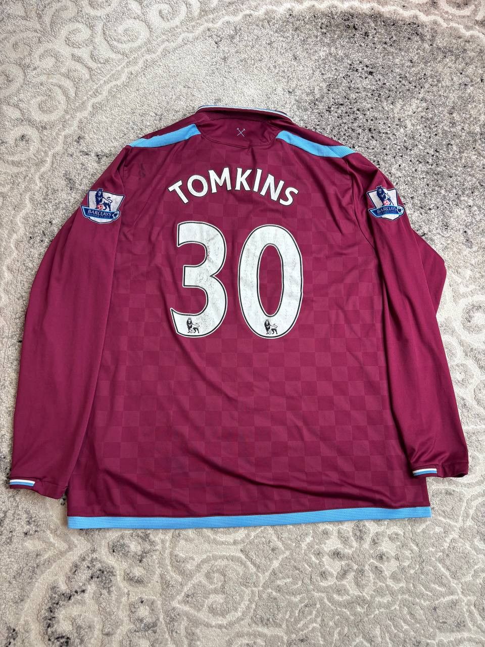 Umbro Vintage West Ham United 2009 Umbro Jersey - Tomkins #30 Size US L / EU 52-54 / 3 - 3 Thumbnail