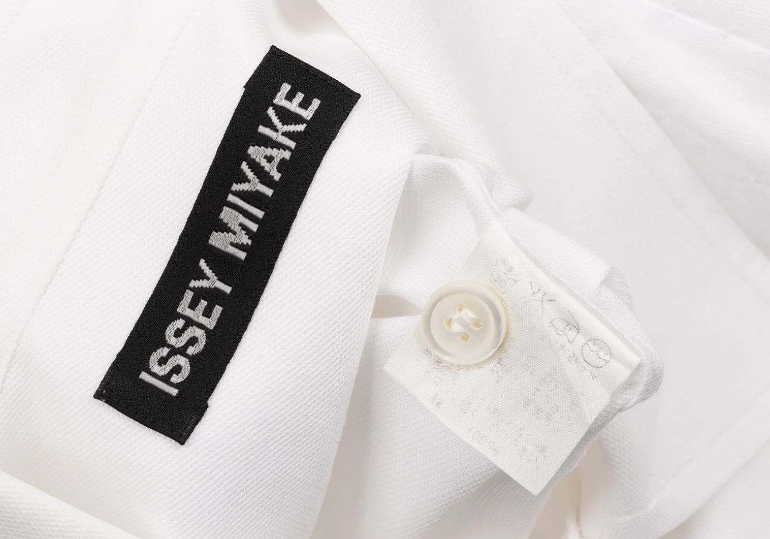Issey Miyake Front Panel Design Long Sleeve Shirt in White Size US S / EU 44-46 / 1 - 20 Thumbnail