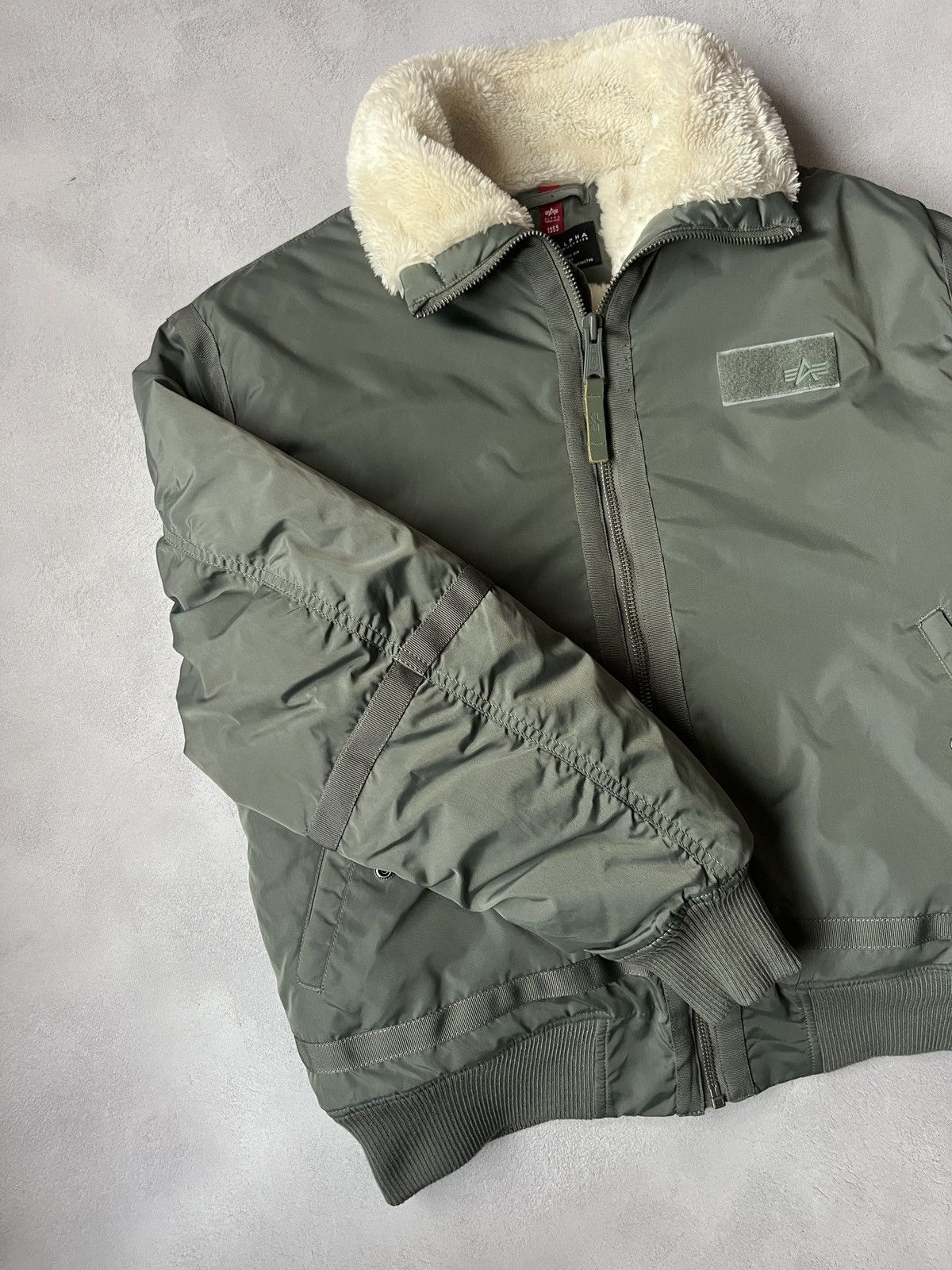 Alpha Industries Alpha Industries Bomber Jacket MA1 green fur Size US L / EU 52-54 / 3 - 4 Thumbnail