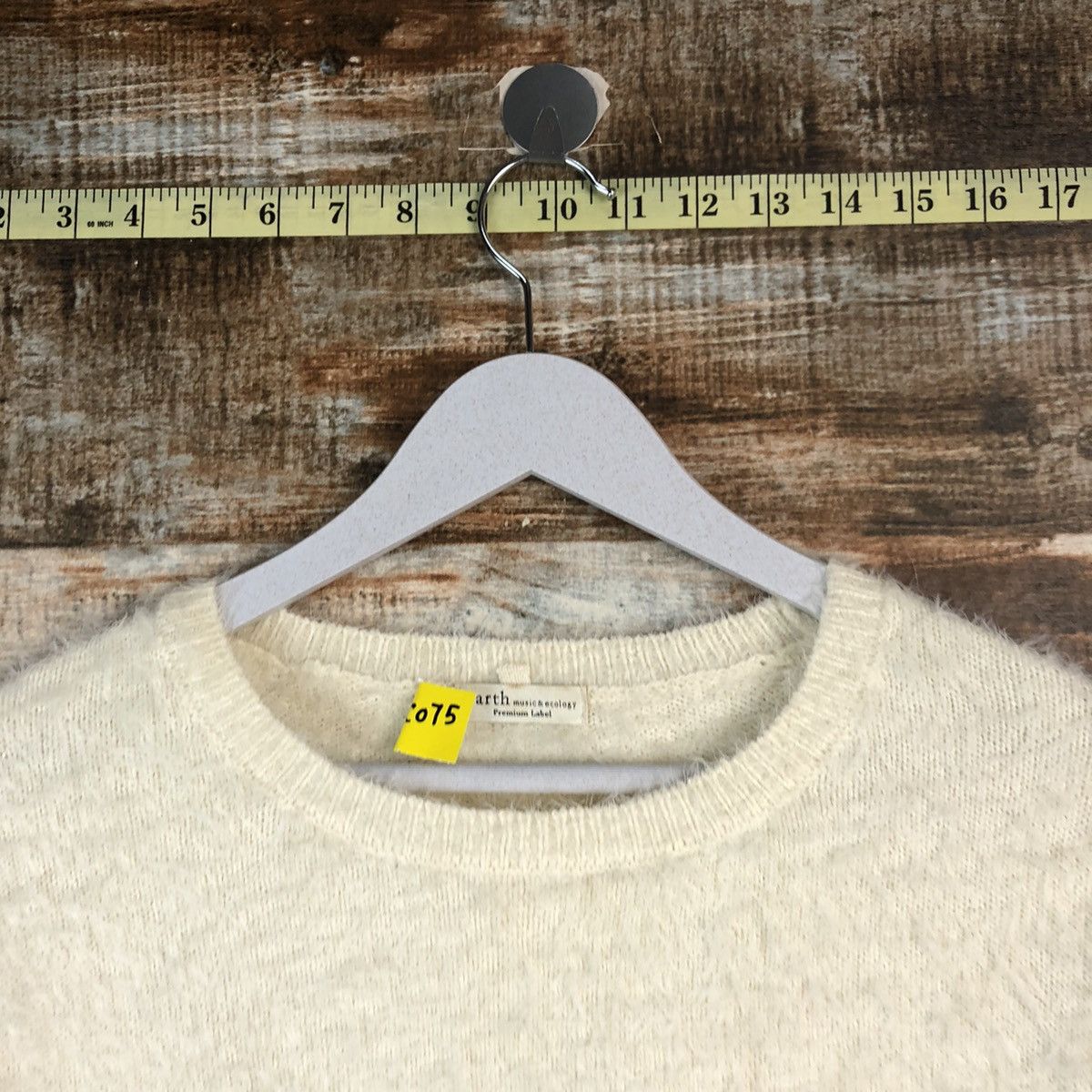 Vintage DLL Earth Music & Econology Cream Mohair Knitwear #C075 Size S / US 4 / IT 40 - 4 Thumbnail
